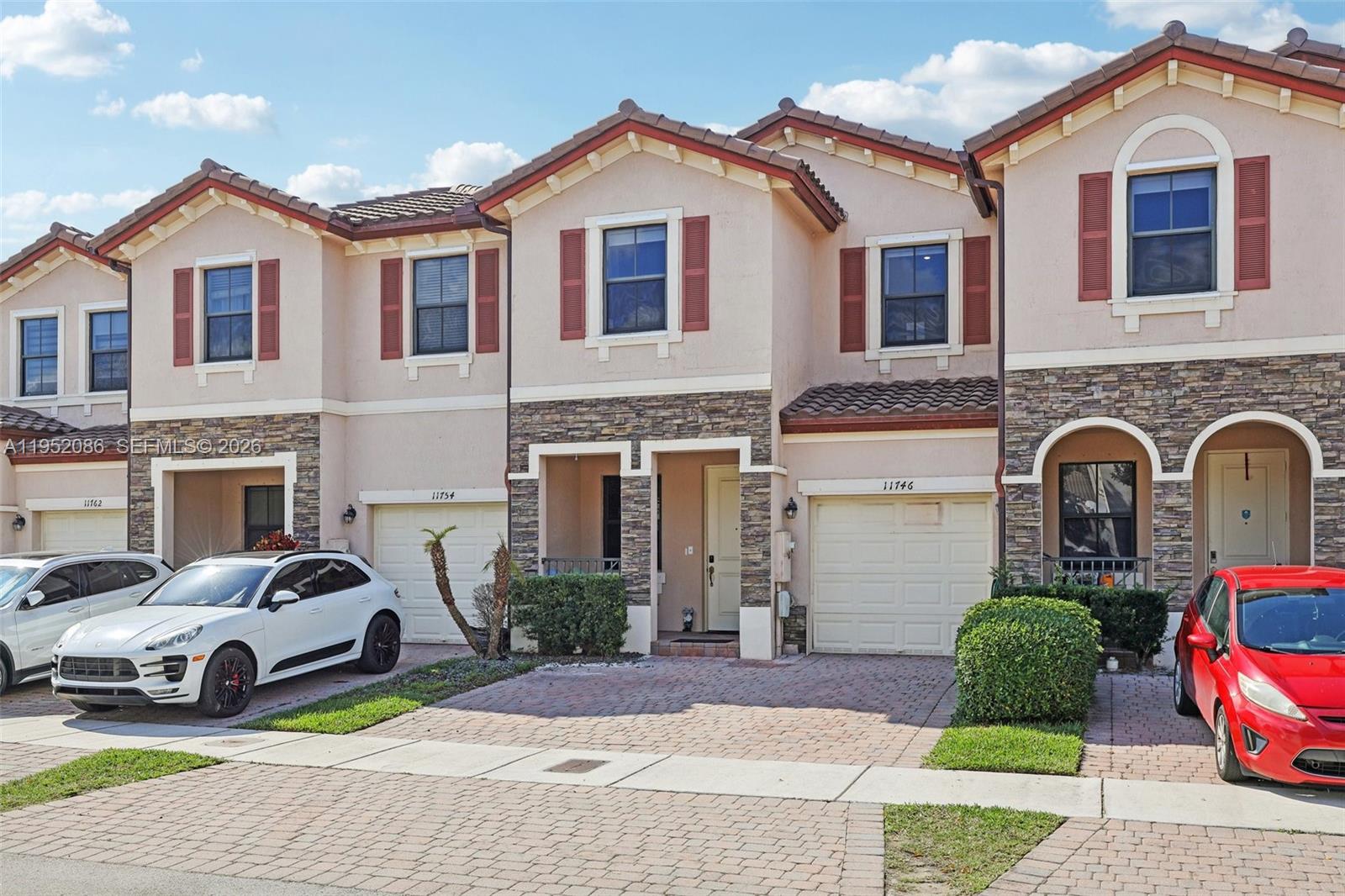 GARDEN ESTATES AT THE HAM - Residential