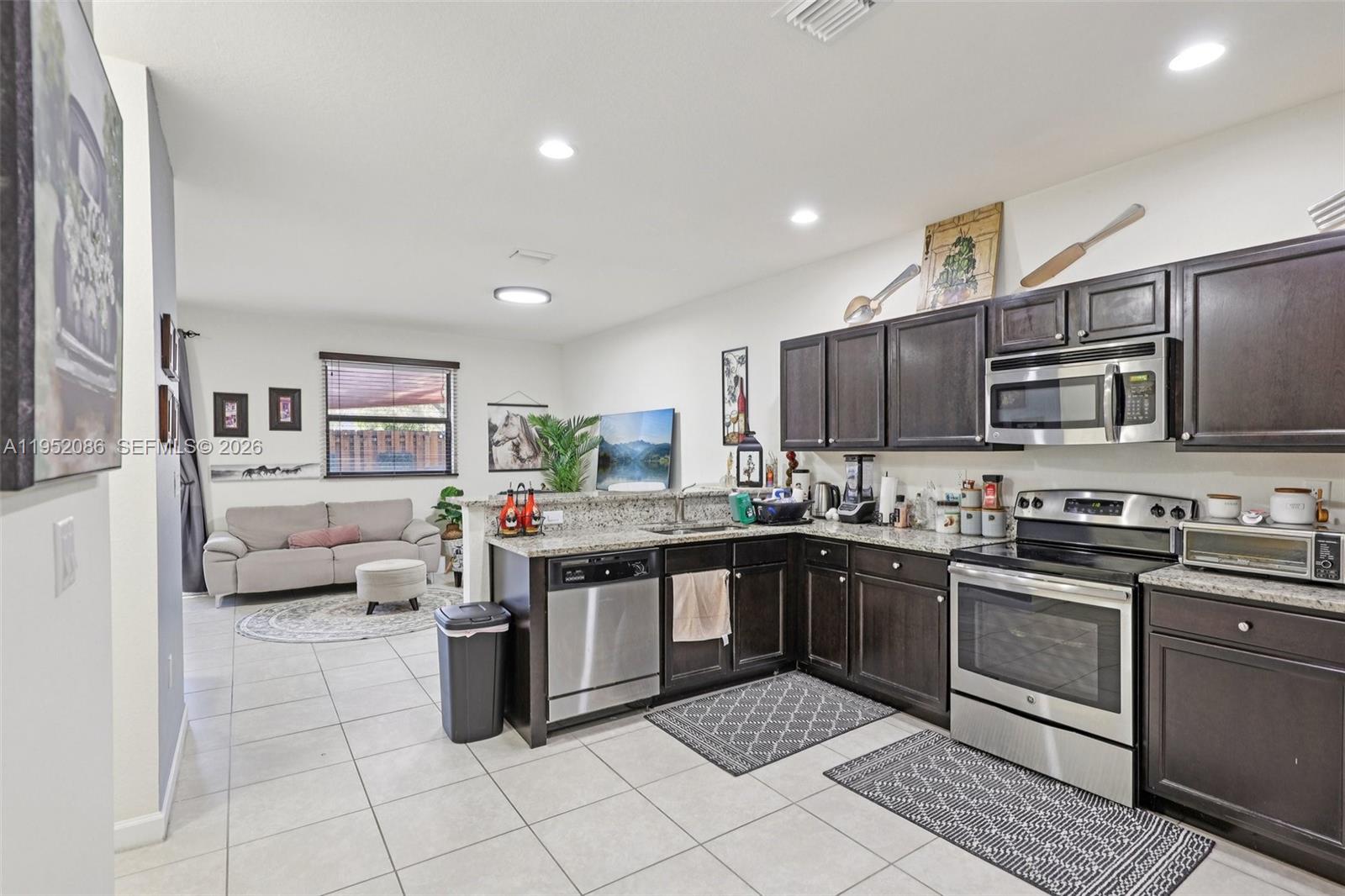 GARDEN ESTATES AT THE HAM - Residential