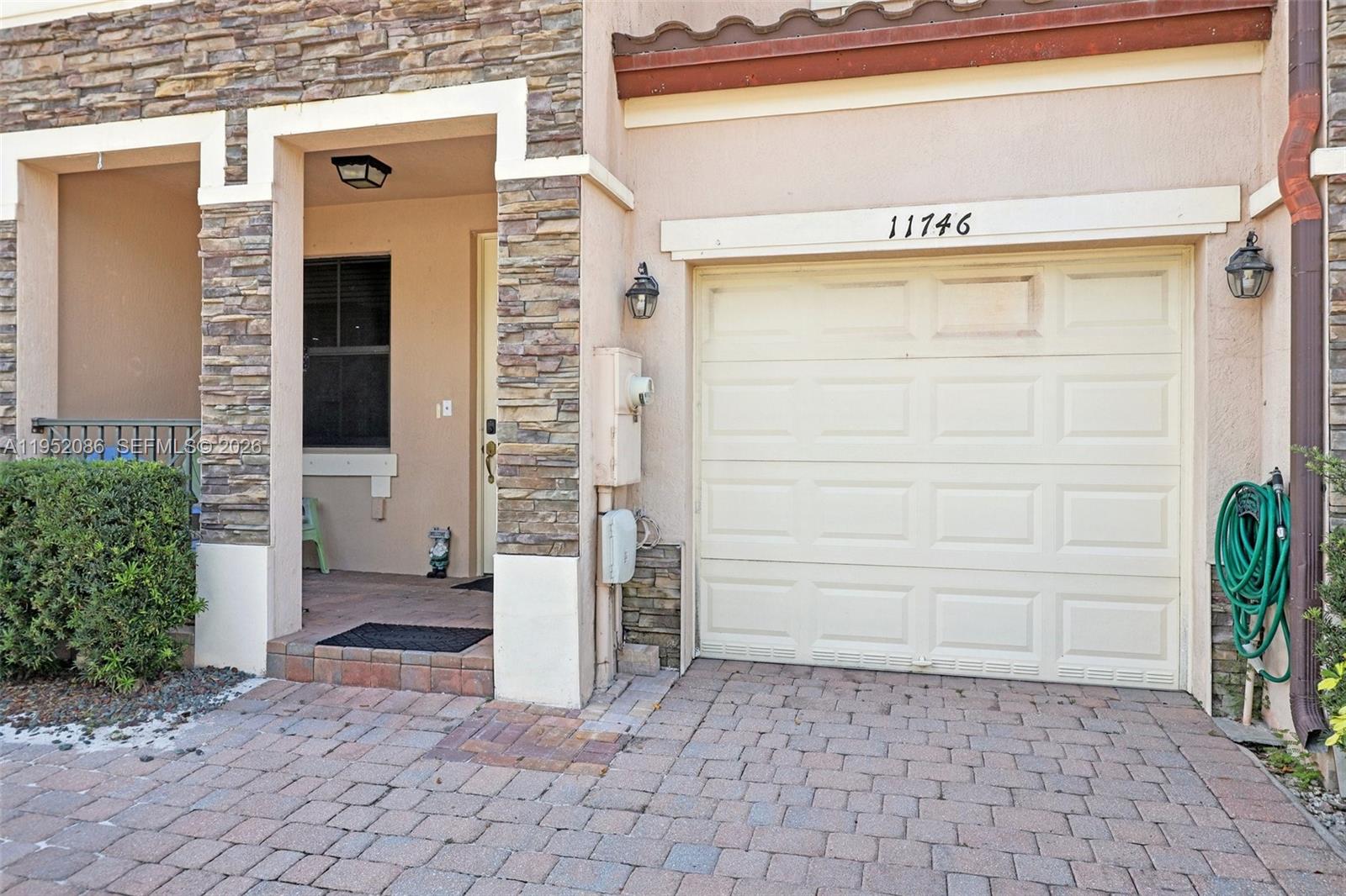 GARDEN ESTATES AT THE HAM - Residential