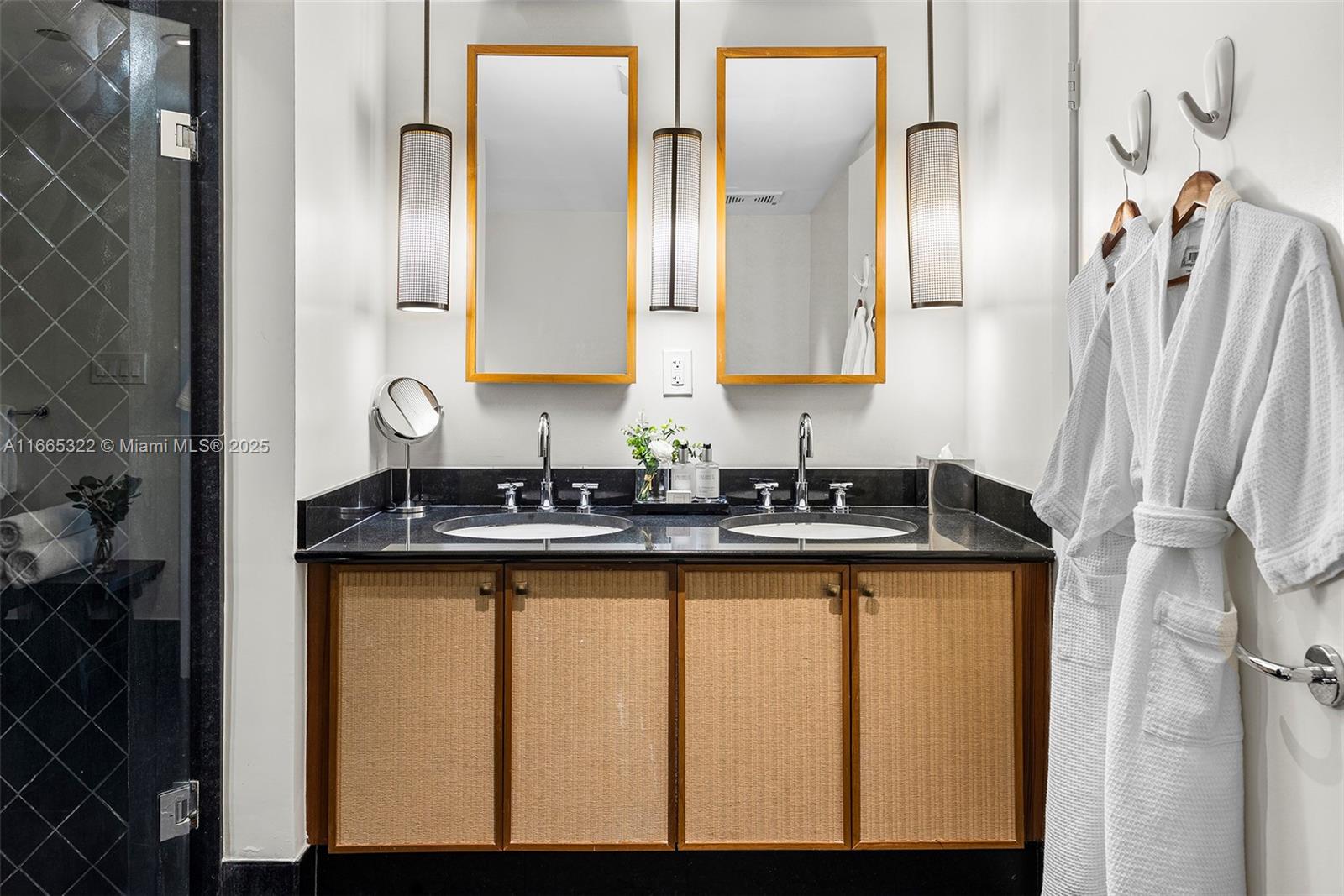 SETAI RESORT & RESIDENCES - Residential Lease