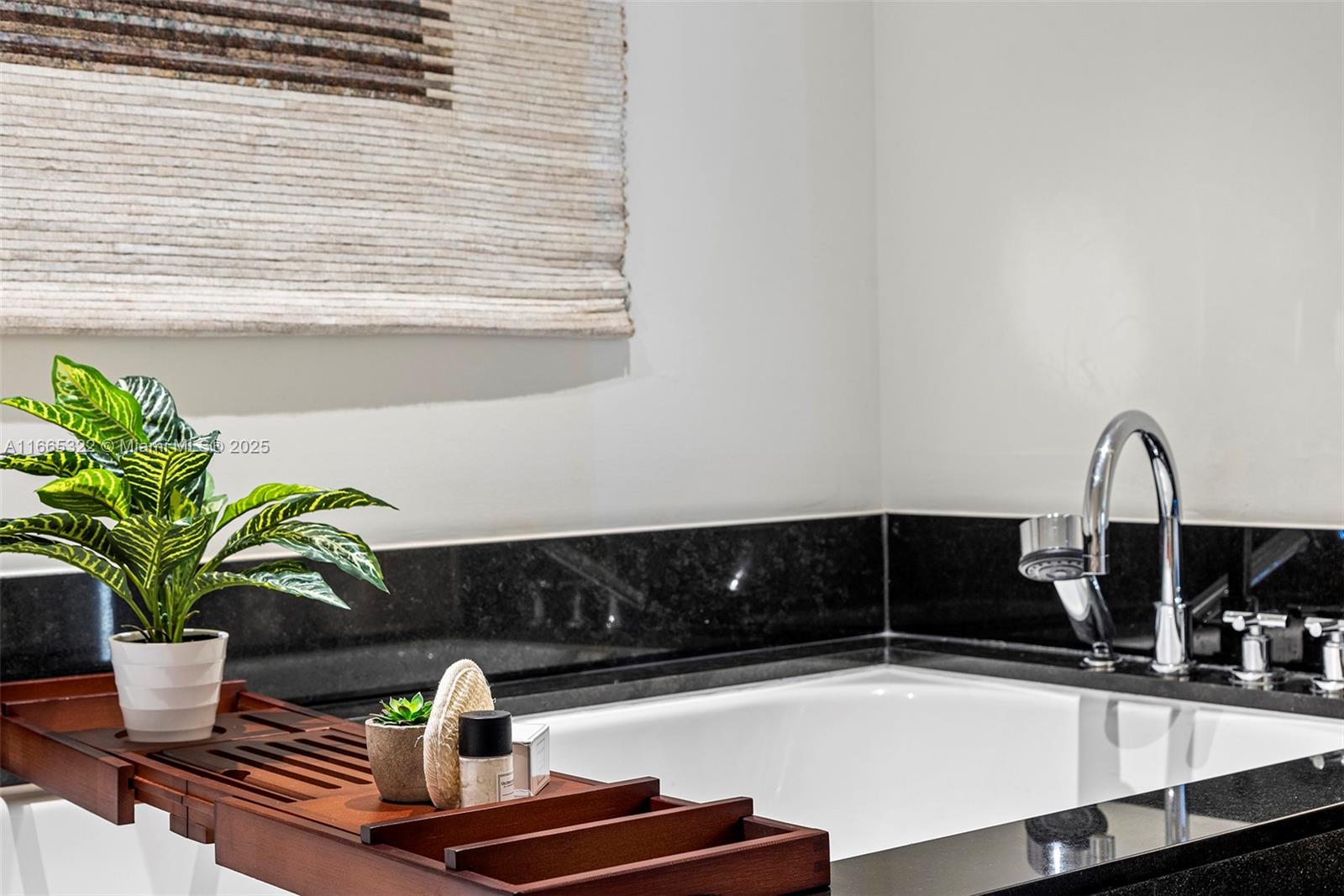 SETAI RESORT & RESIDENCES - Residential Lease