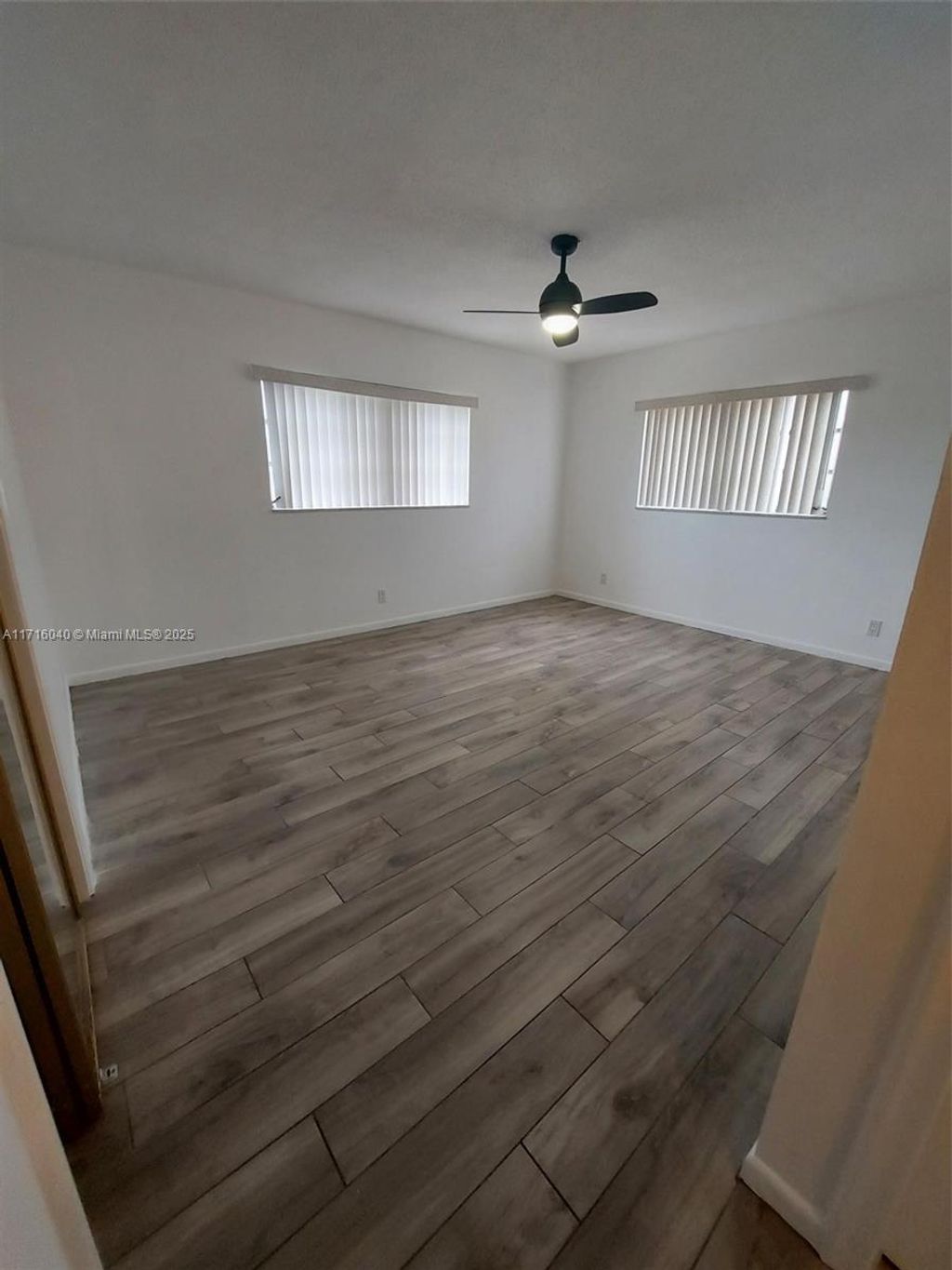 Photo of 218 NE 12th Ave #508, Hallandale Beach, FL 33009 (MLS # A11716040)