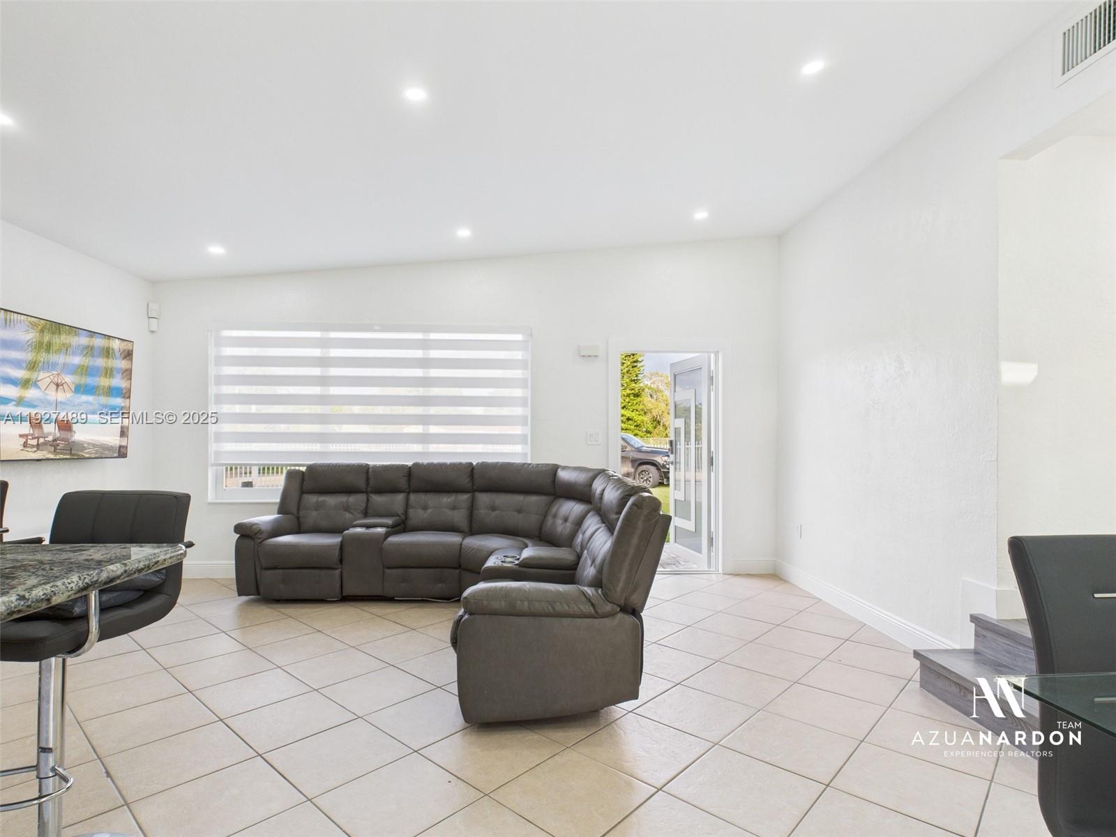 NARANJA PARK 2ND ADDN - Residential