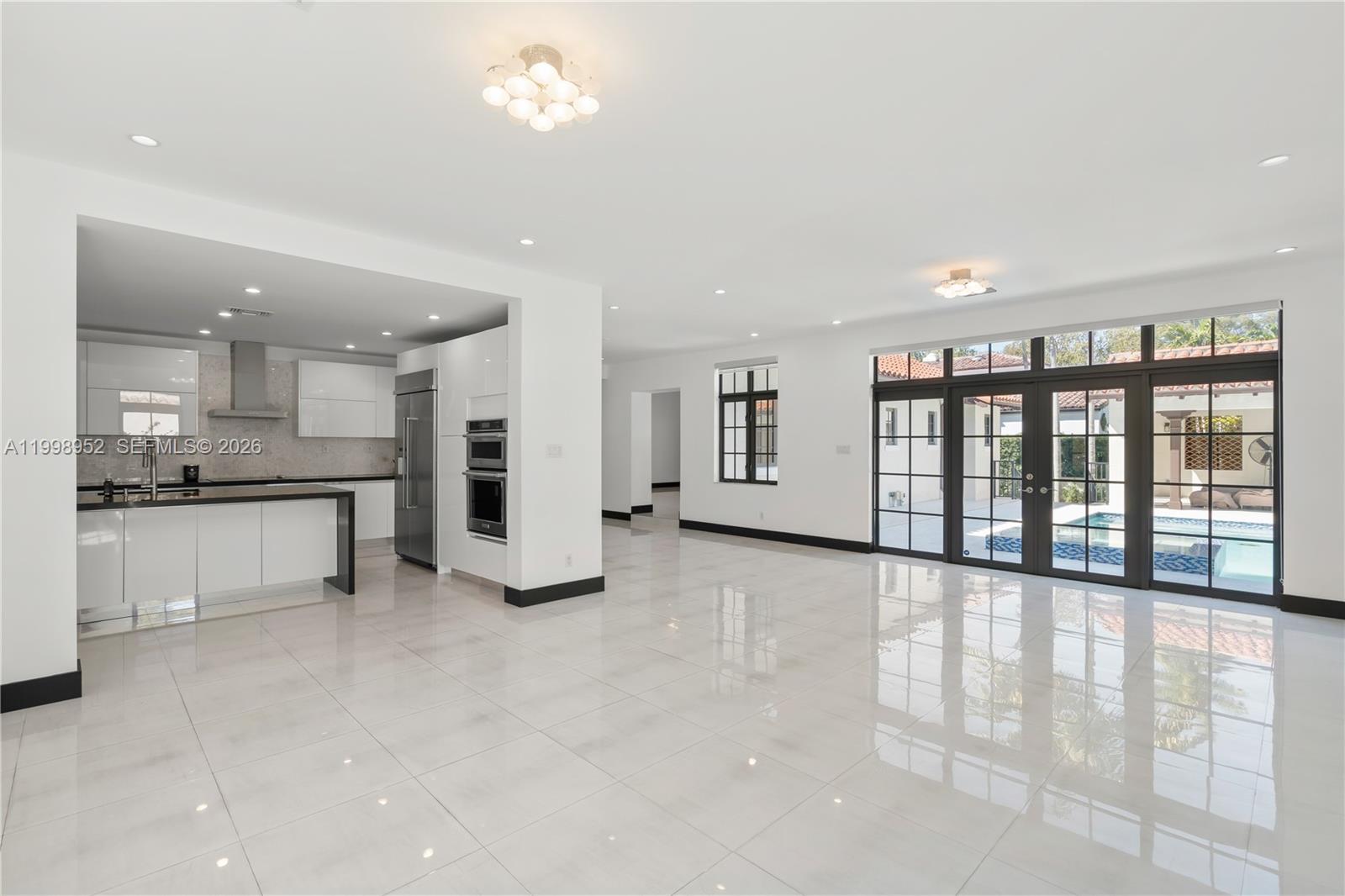 CORAL GABLES SEC B - Residential Lease