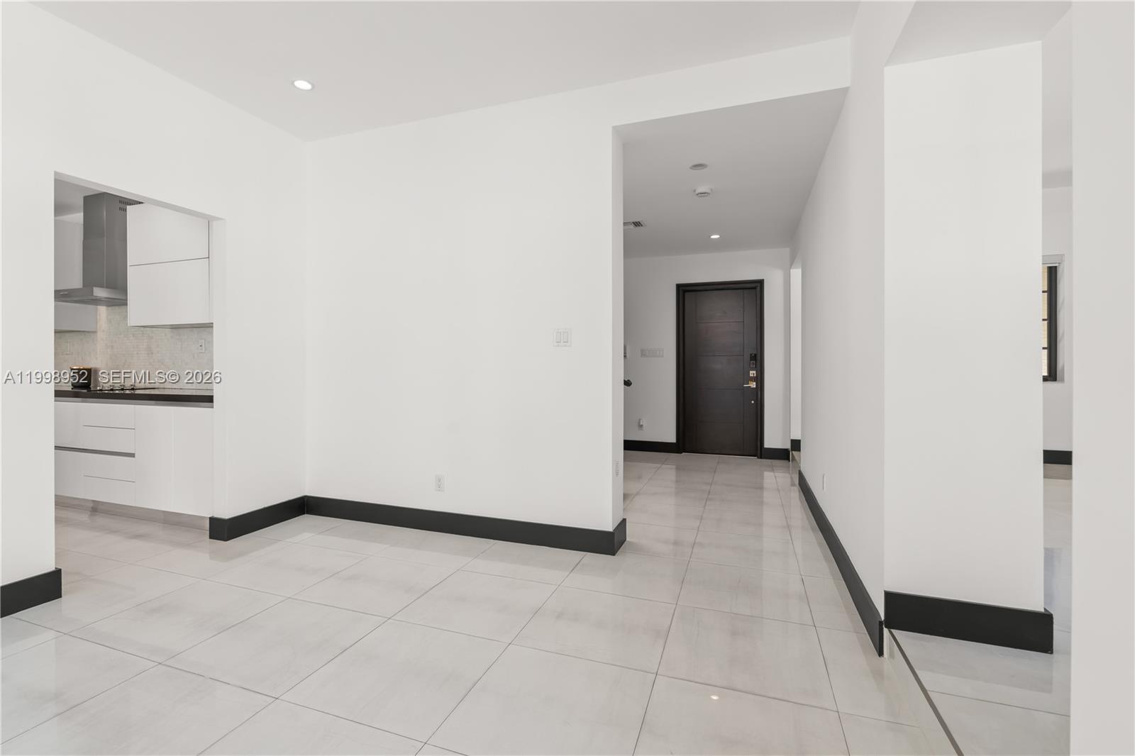 CORAL GABLES SEC B - Residential Lease