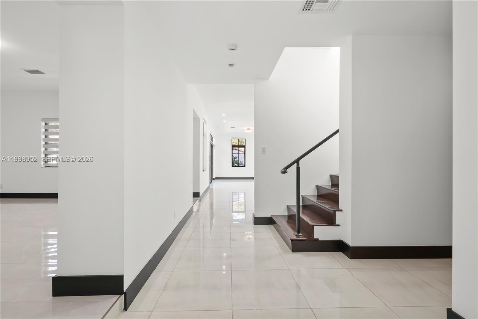 CORAL GABLES SEC B - Residential Lease