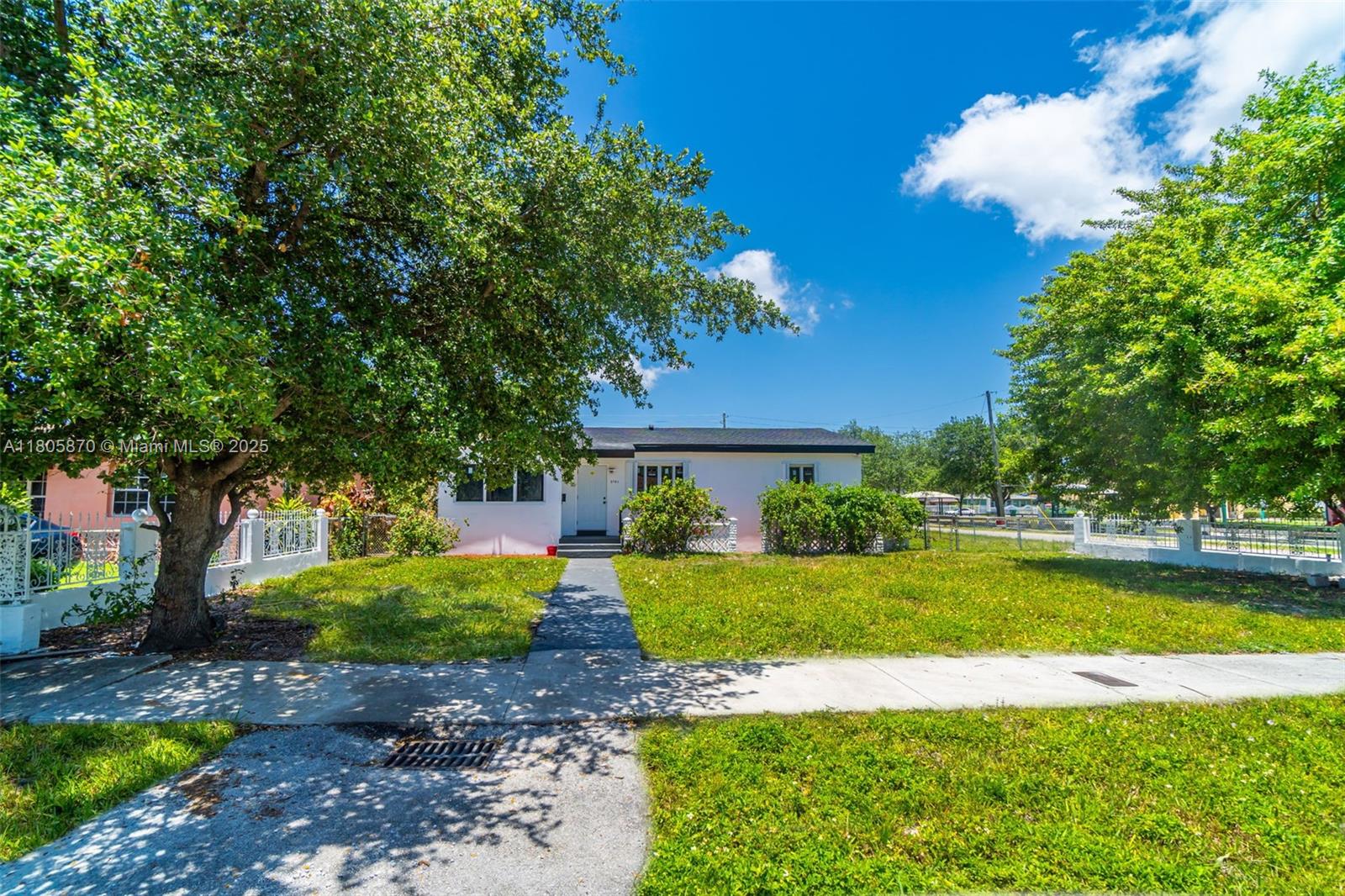 3101 Nw 49th St, Miami, Broward County, Florida - 4 Bedrooms  
2 Bathrooms - 