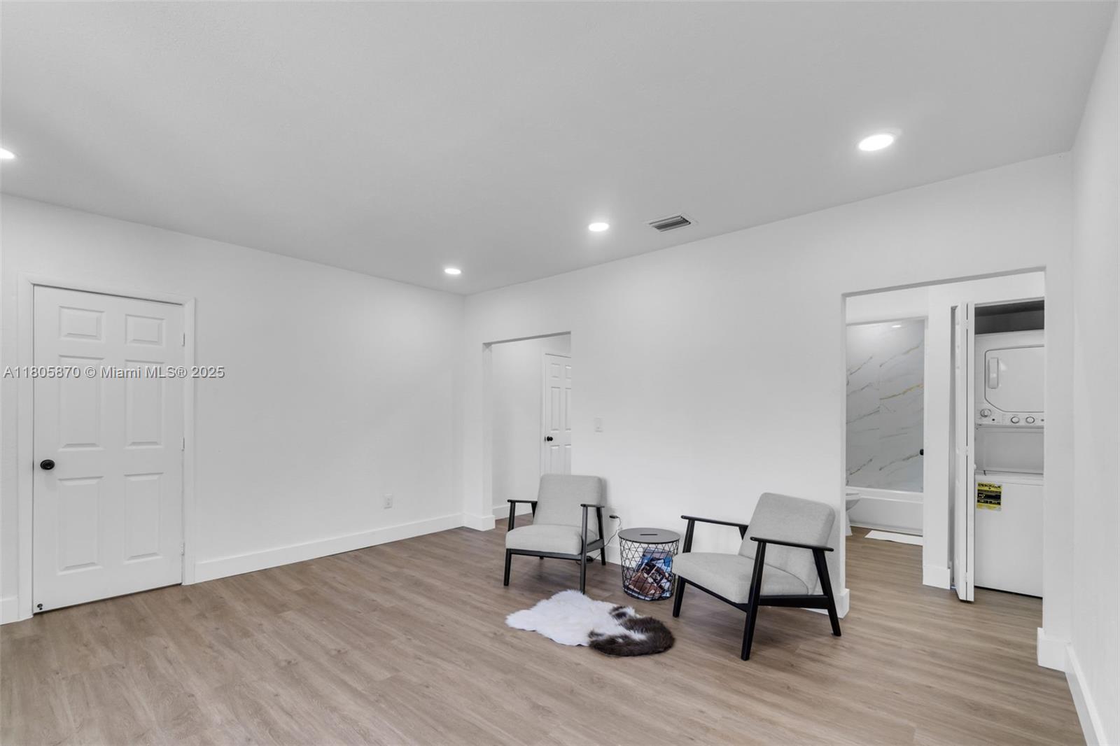 3101 NW 49th St