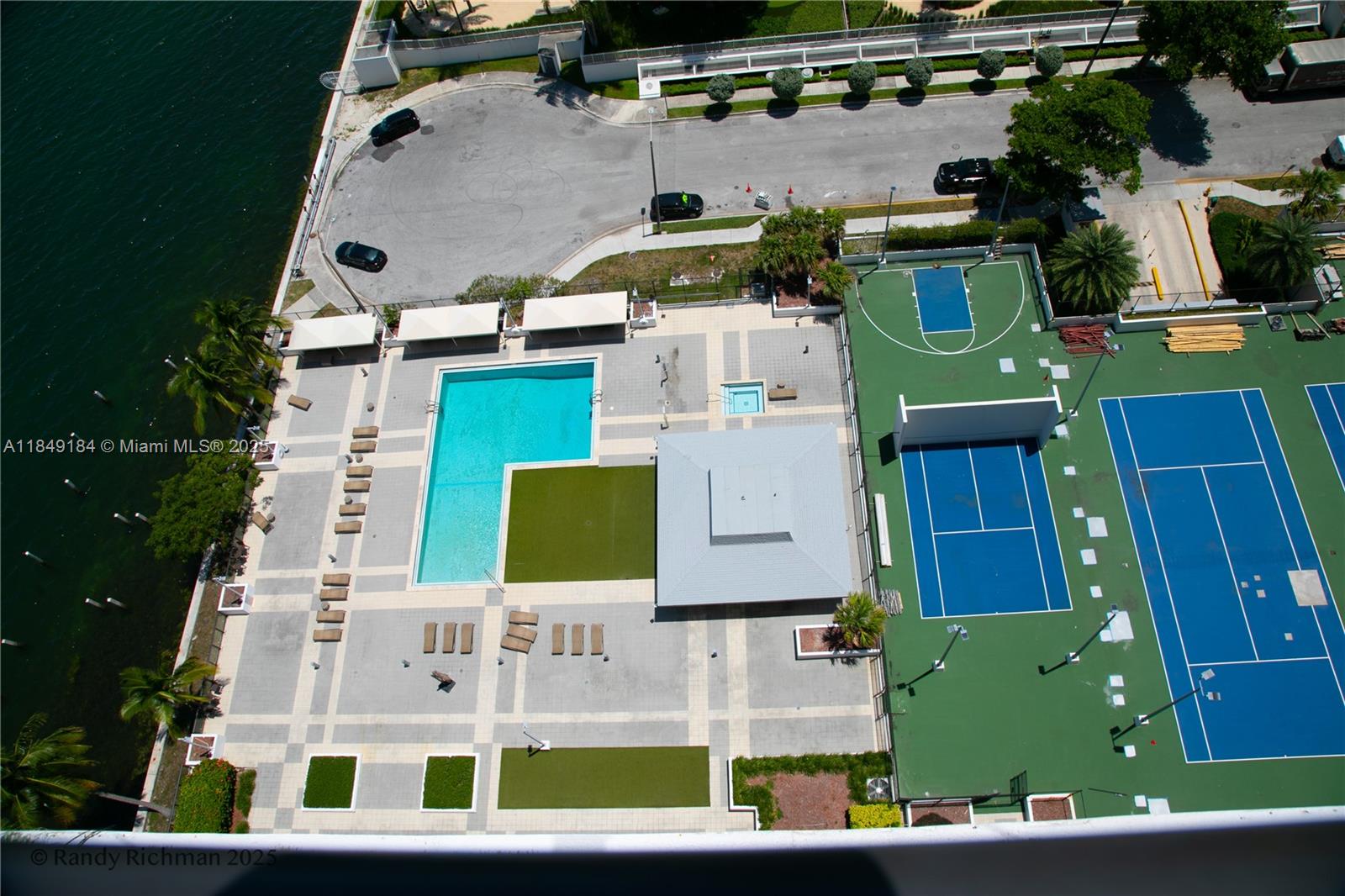 CHARTER CLUB CONDO - Residential Lease