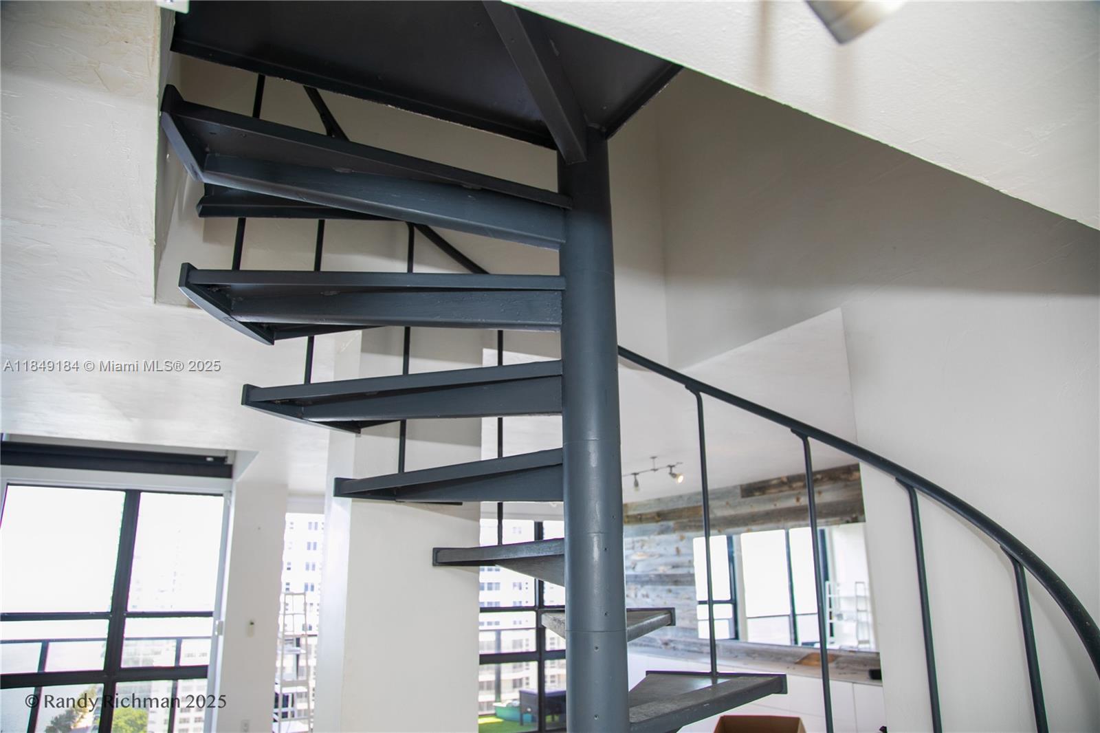 CHARTER CLUB CONDO - Residential Lease