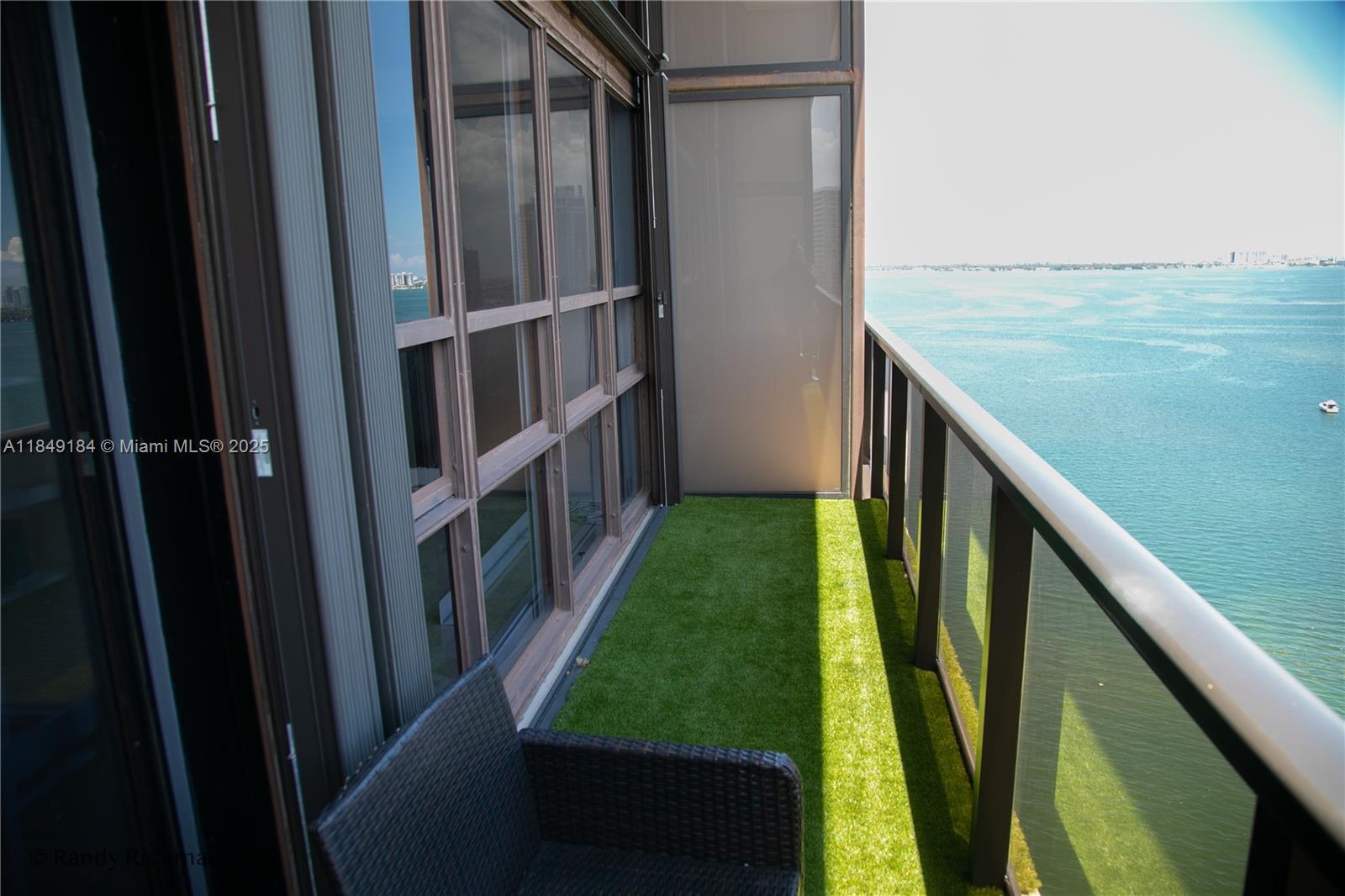 CHARTER CLUB CONDO - Residential Lease