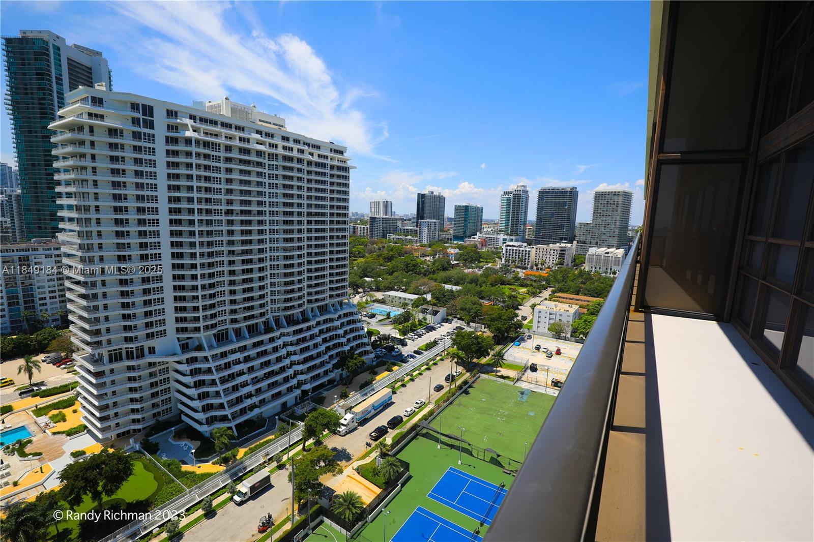 CHARTER CLUB CONDO - Residential Lease