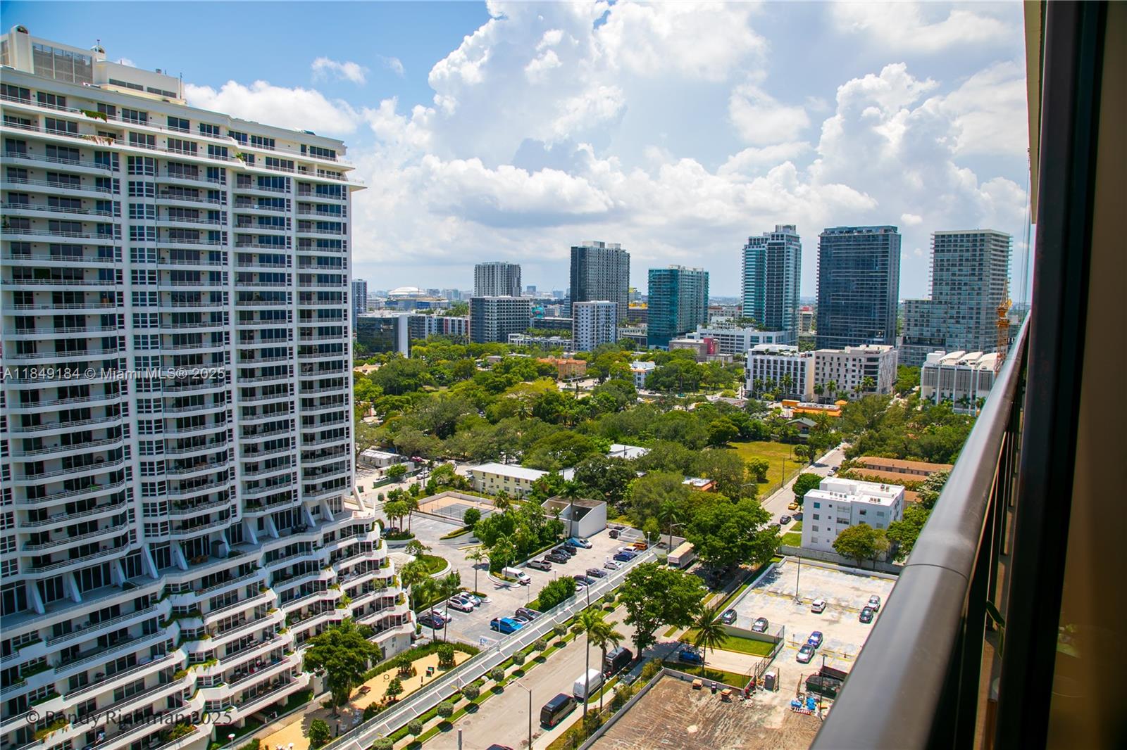 CHARTER CLUB CONDO - Residential Lease