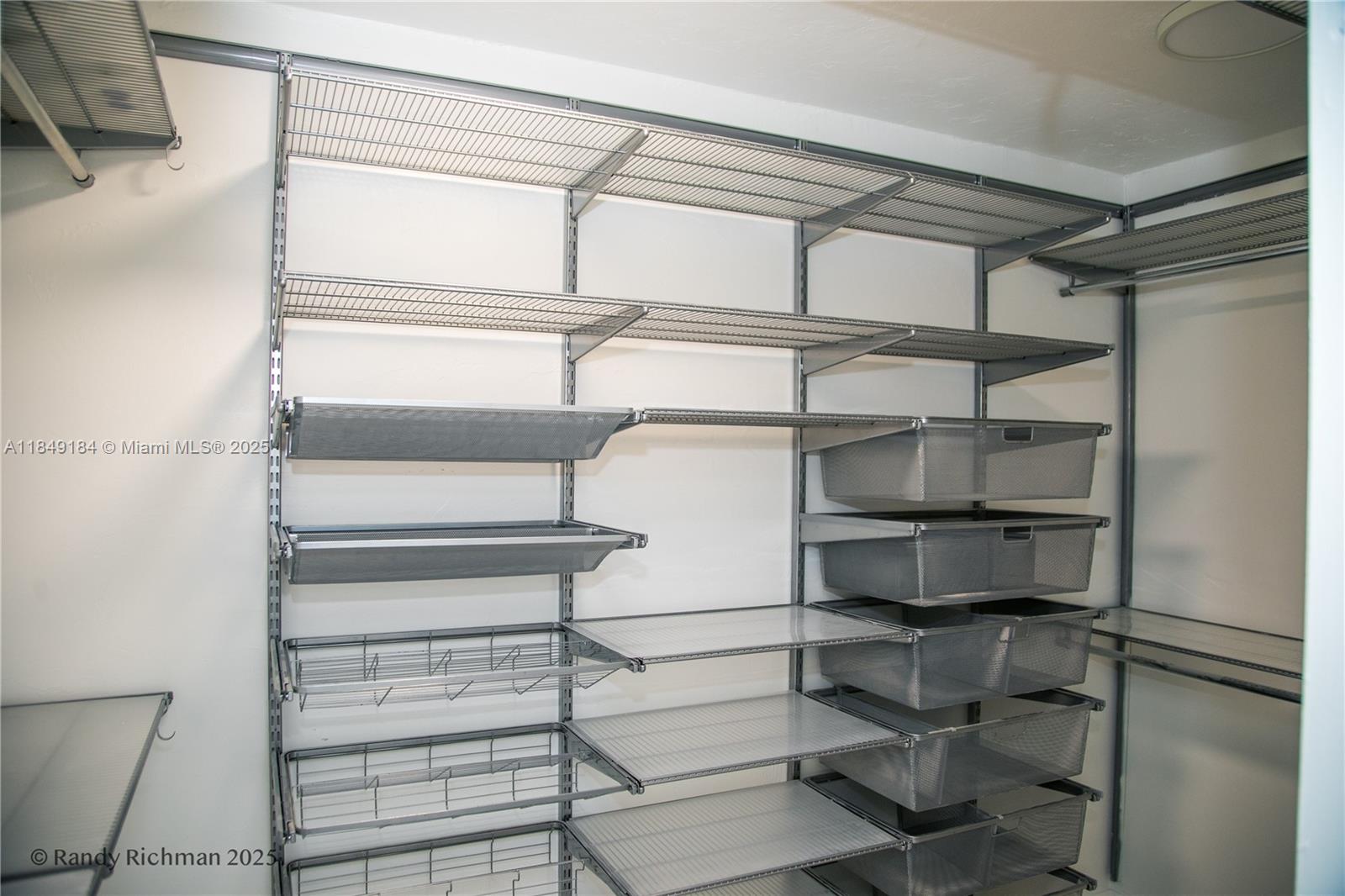 CHARTER CLUB CONDO - Residential Lease