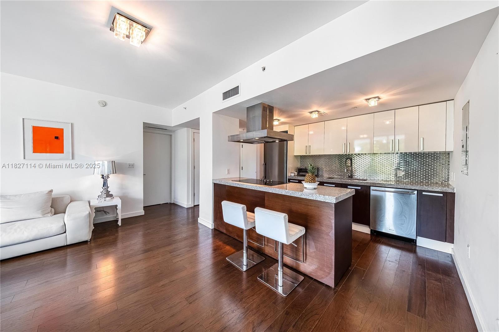 IOS ON THE BAY CONDO - Residential