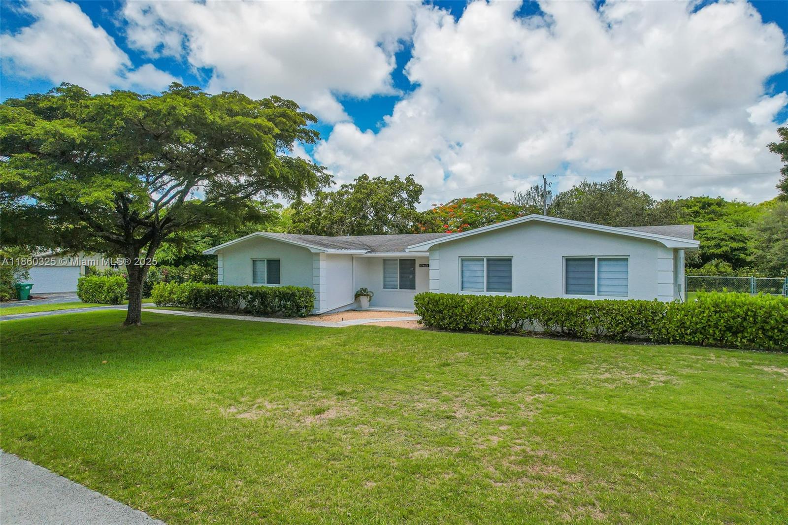 MALBROOK - Residential Lease