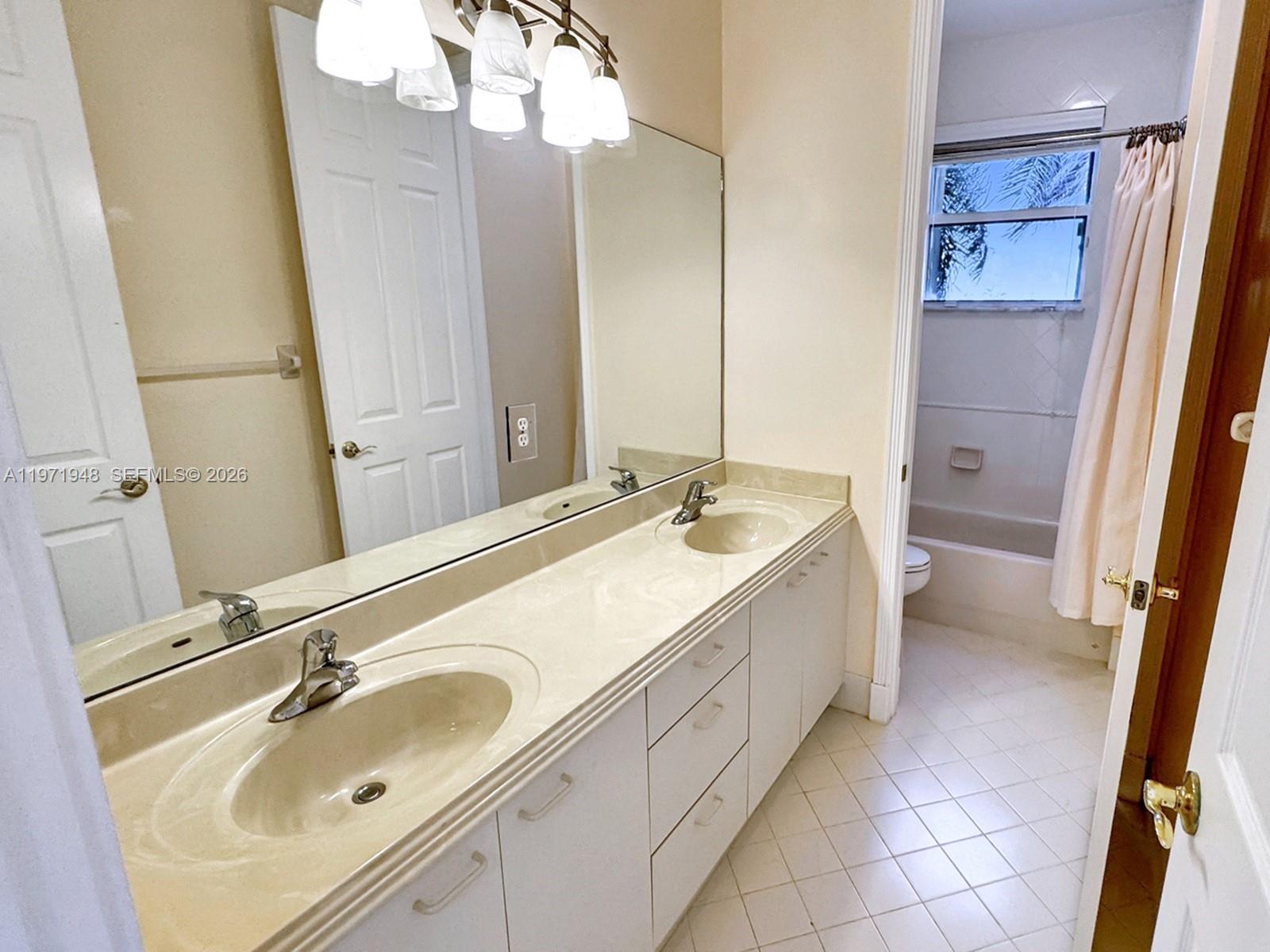 RIVIERA ISLES - Residential Lease