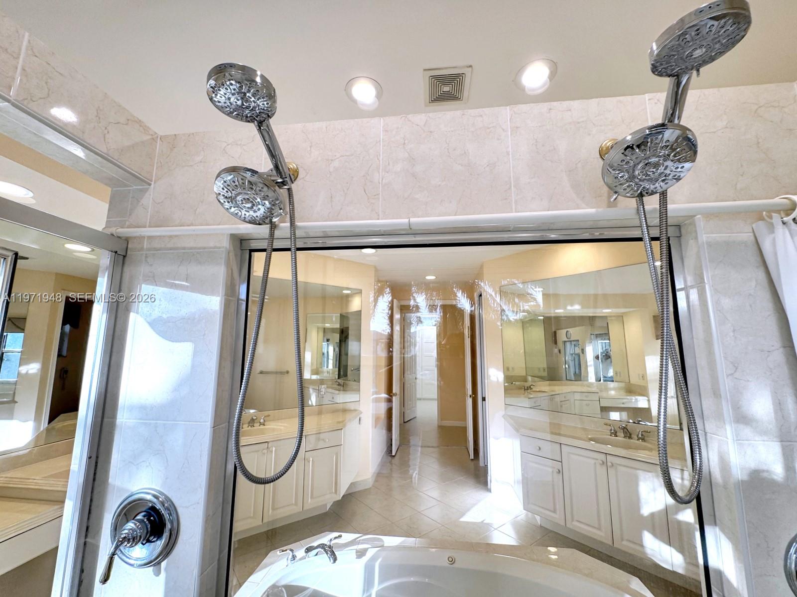 RIVIERA ISLES - Residential Lease