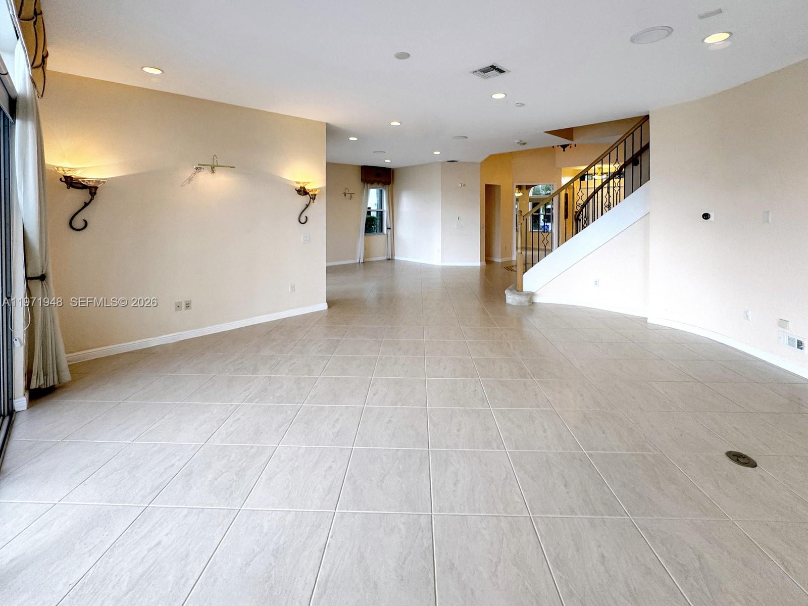 RIVIERA ISLES - Residential Lease