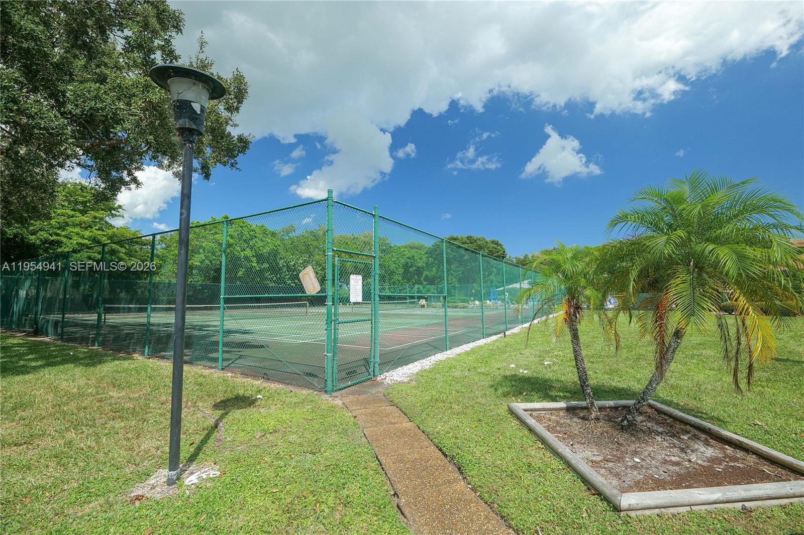 GREENS OF INVERRARY PHASE - Residential