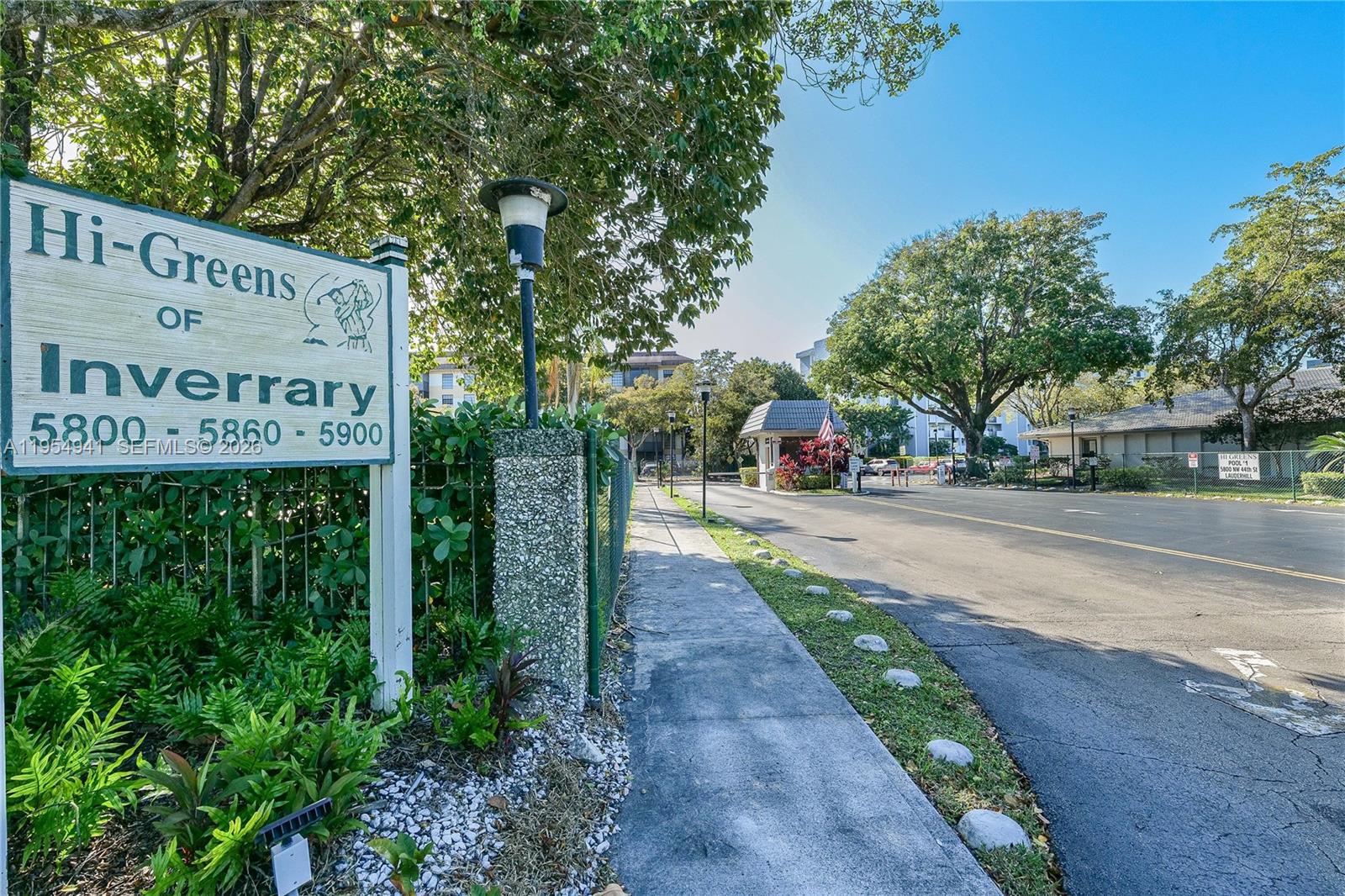 GREENS OF INVERRARY PHASE - Residential