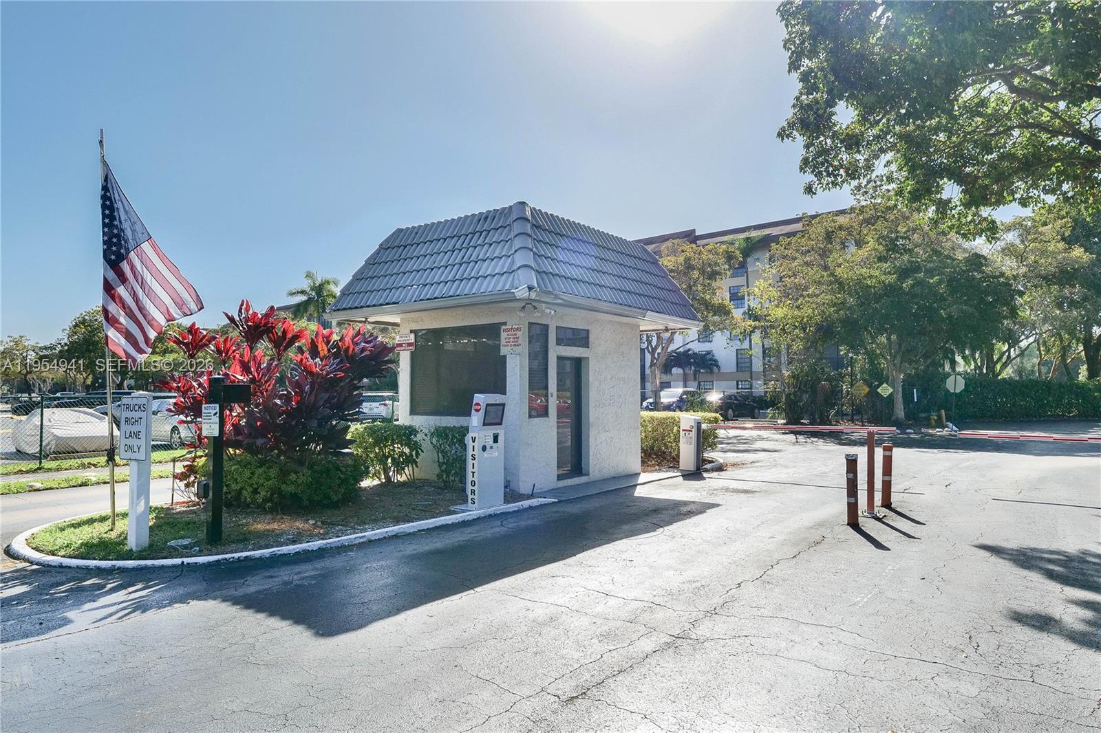 GREENS OF INVERRARY PHASE - Residential