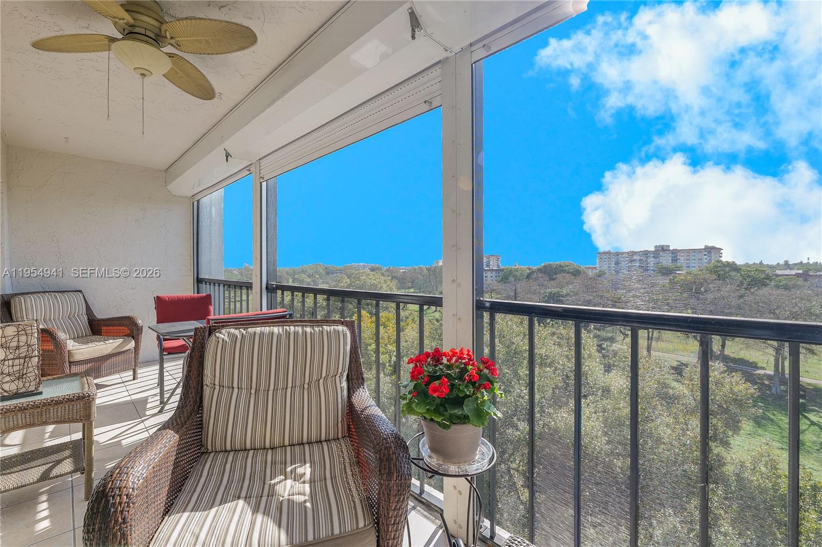 GREENS OF INVERRARY PHASE - Residential