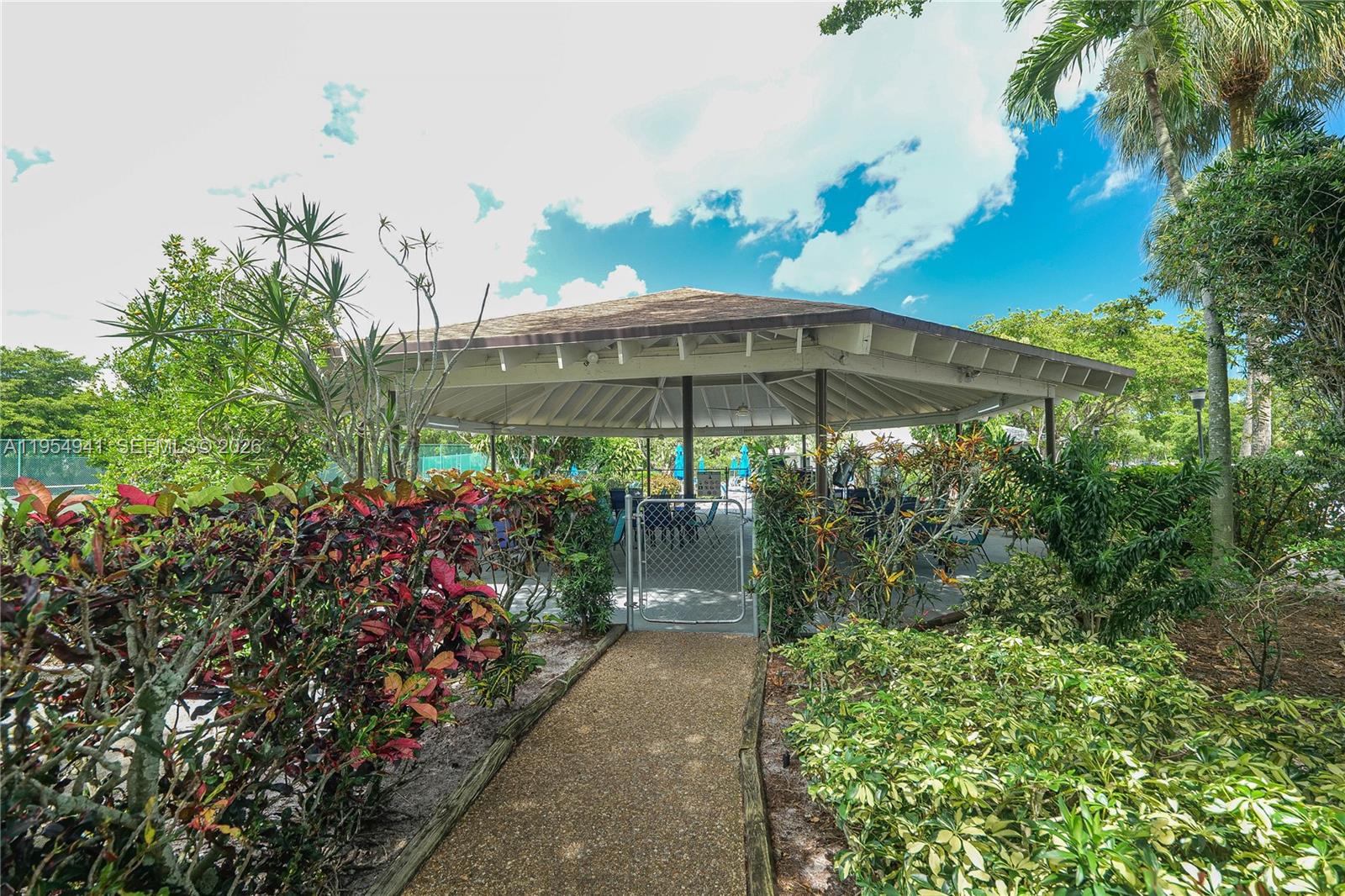 GREENS OF INVERRARY PHASE - Residential