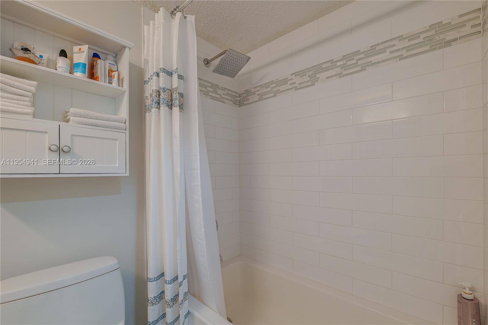 GREENS OF INVERRARY PHASE - Residential