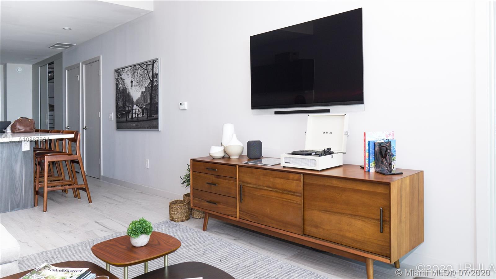 GRAN PARAISO CONDO - Residential