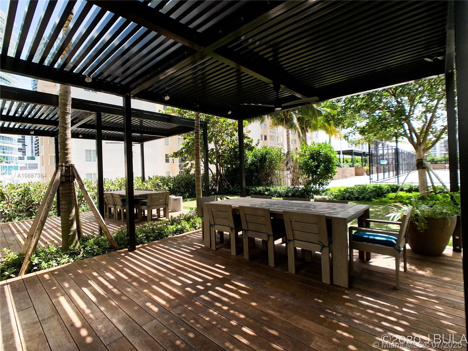 GRAN PARAISO CONDO - Residential