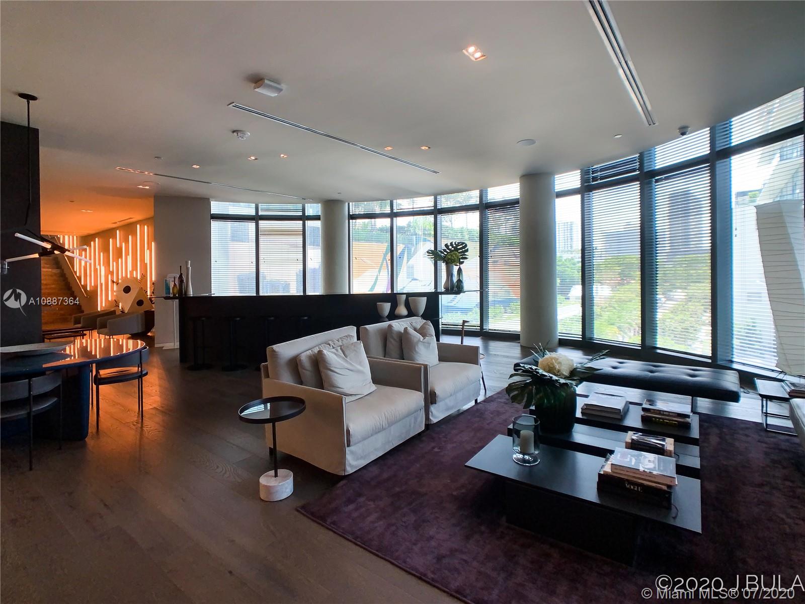 GRAN PARAISO CONDO - Residential