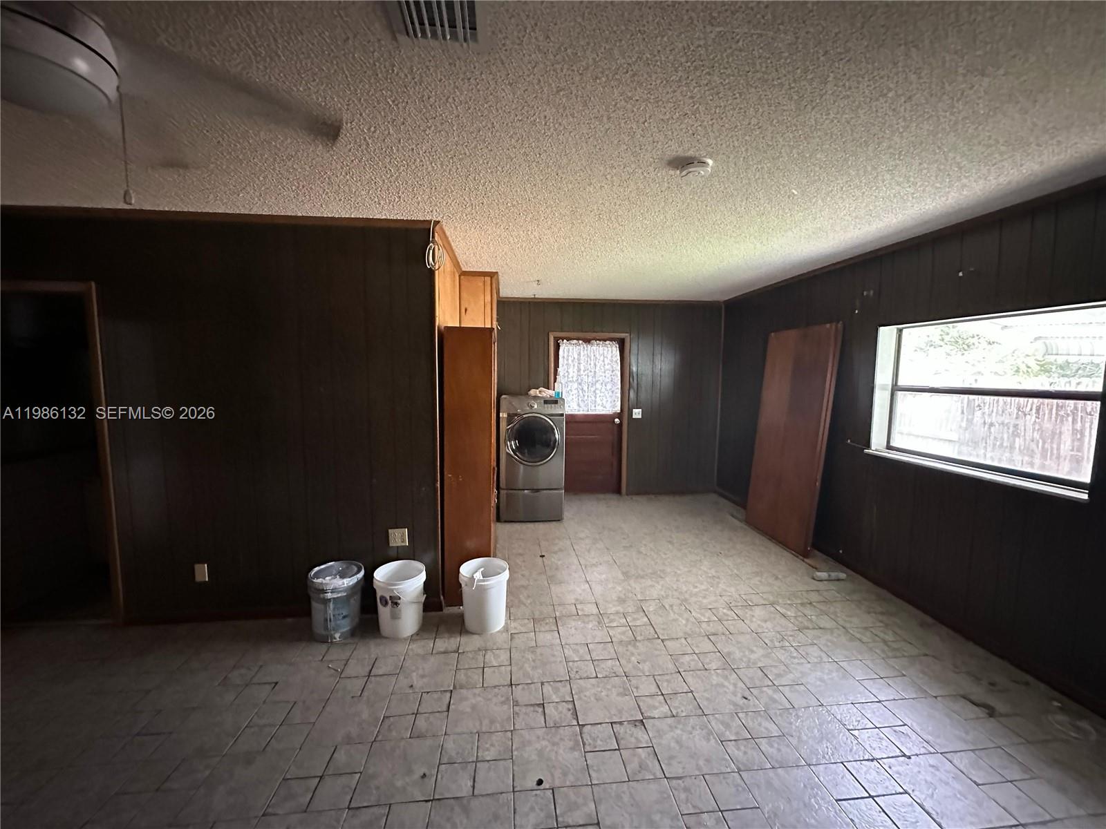 SEACREST ESTATES - Residential