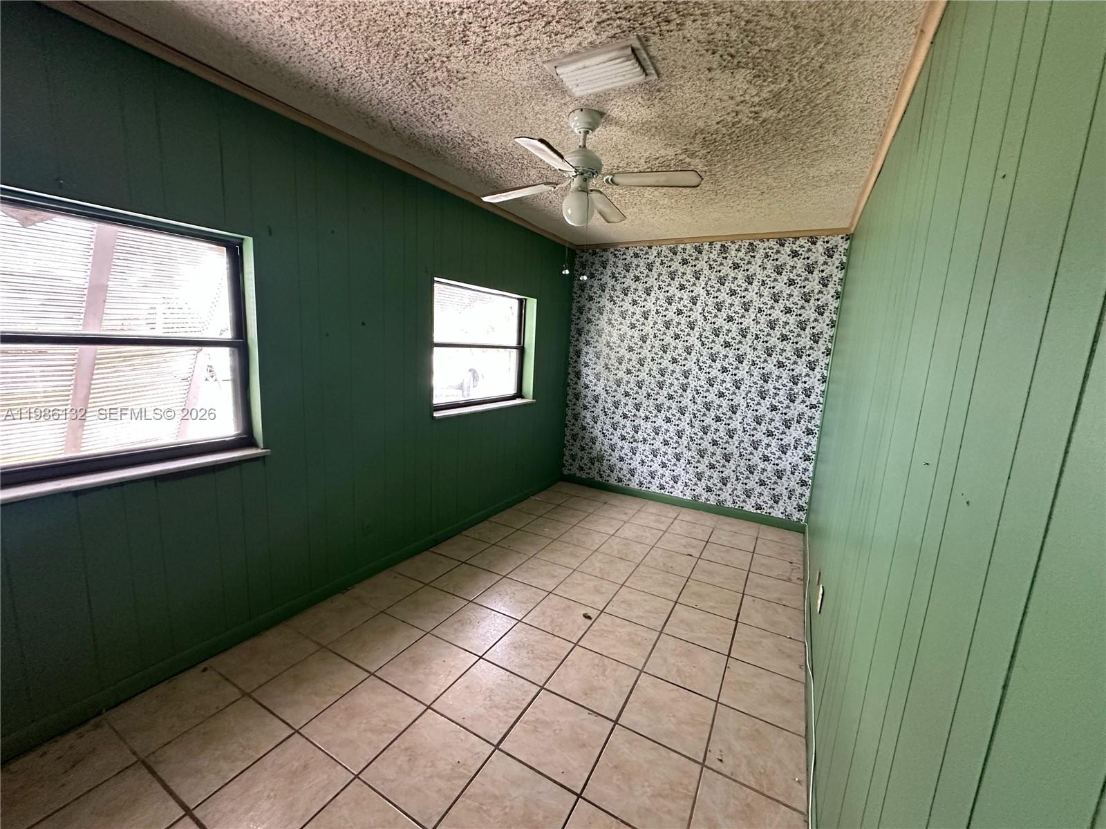 SEACREST ESTATES - Residential