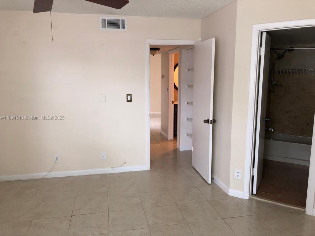 LAKE POINTE 8 CONDO - Residential