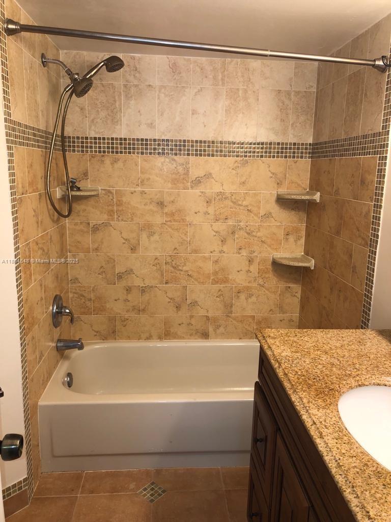 LAKE POINTE 8 CONDO - Residential