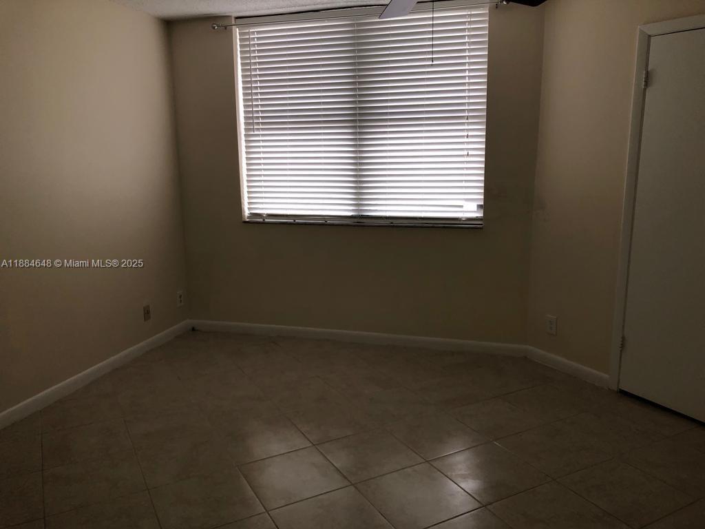 LAKE POINTE 8 CONDO - Residential
