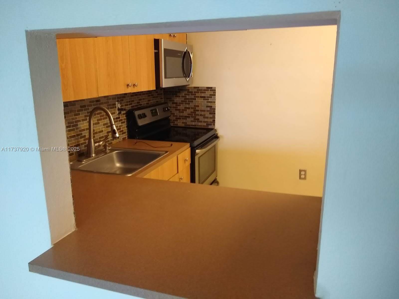 THE BERKELEY CONDO - Residential