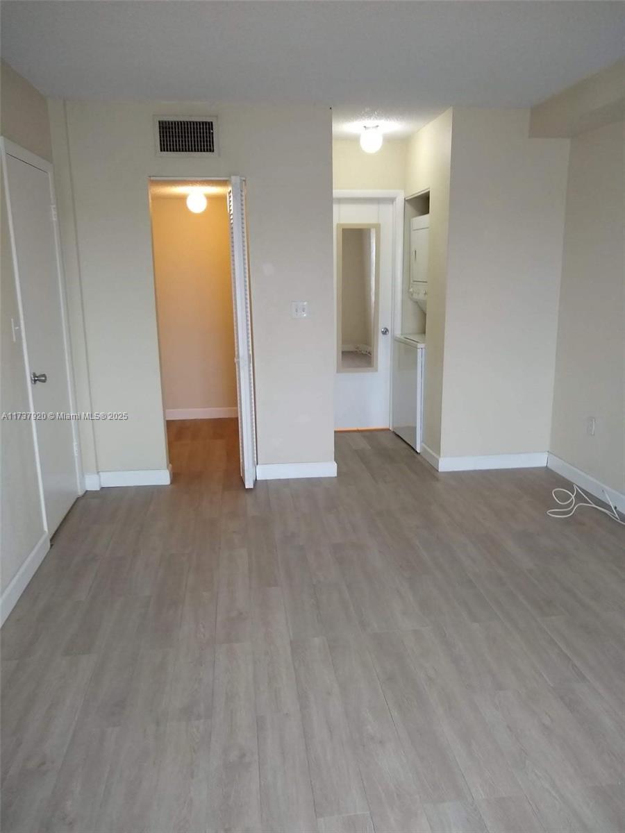 THE BERKELEY CONDO - Residential
