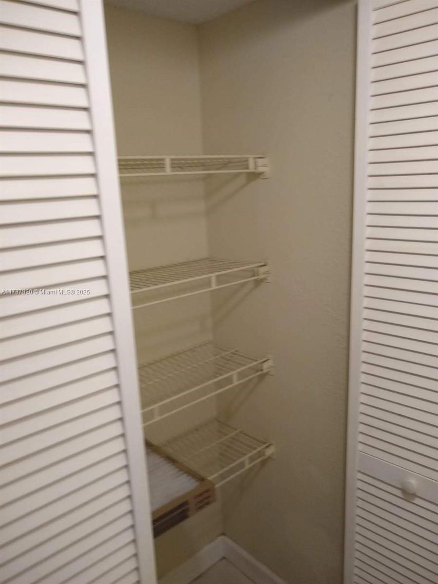 THE BERKELEY CONDO - Residential