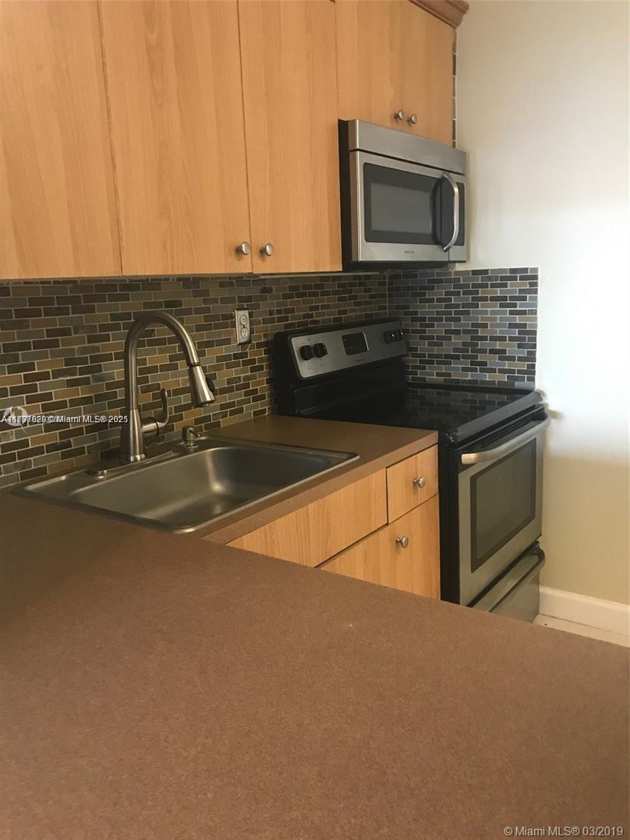 THE BERKELEY CONDO - Residential