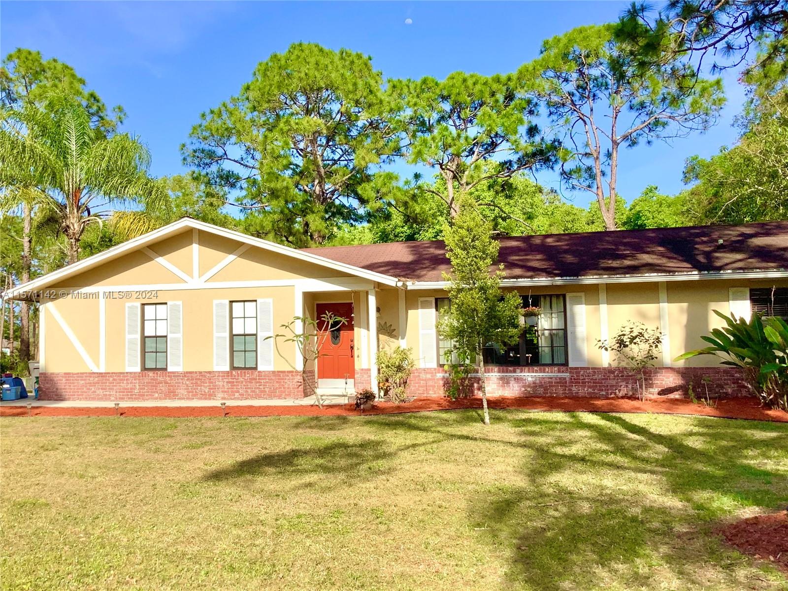 17695 126th Ter N Ter, Jupiter, Palm Beach County, Florida - 3 Bedrooms  
2 Bathrooms - 