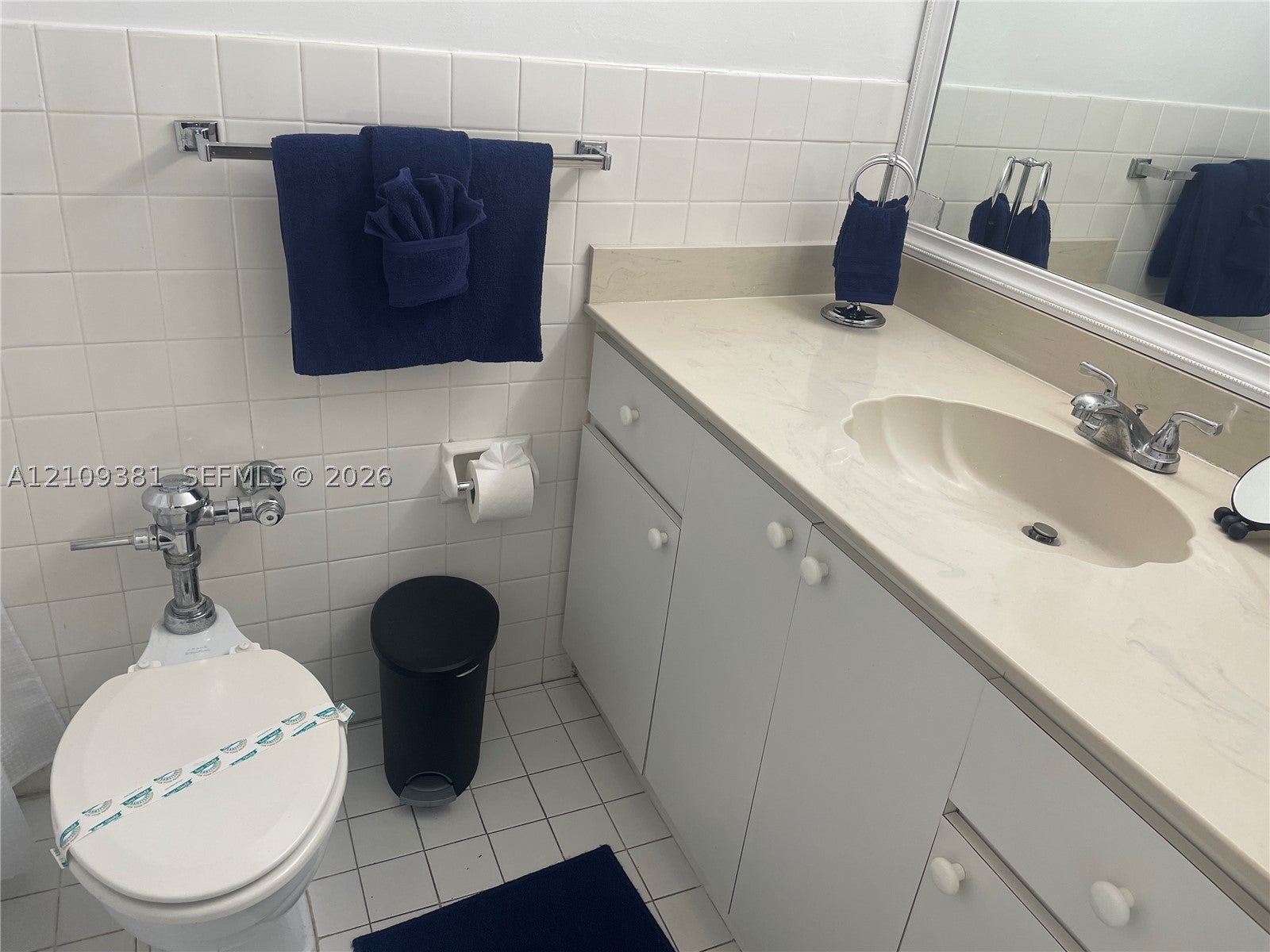 26 Diplomat Pkwy 2351