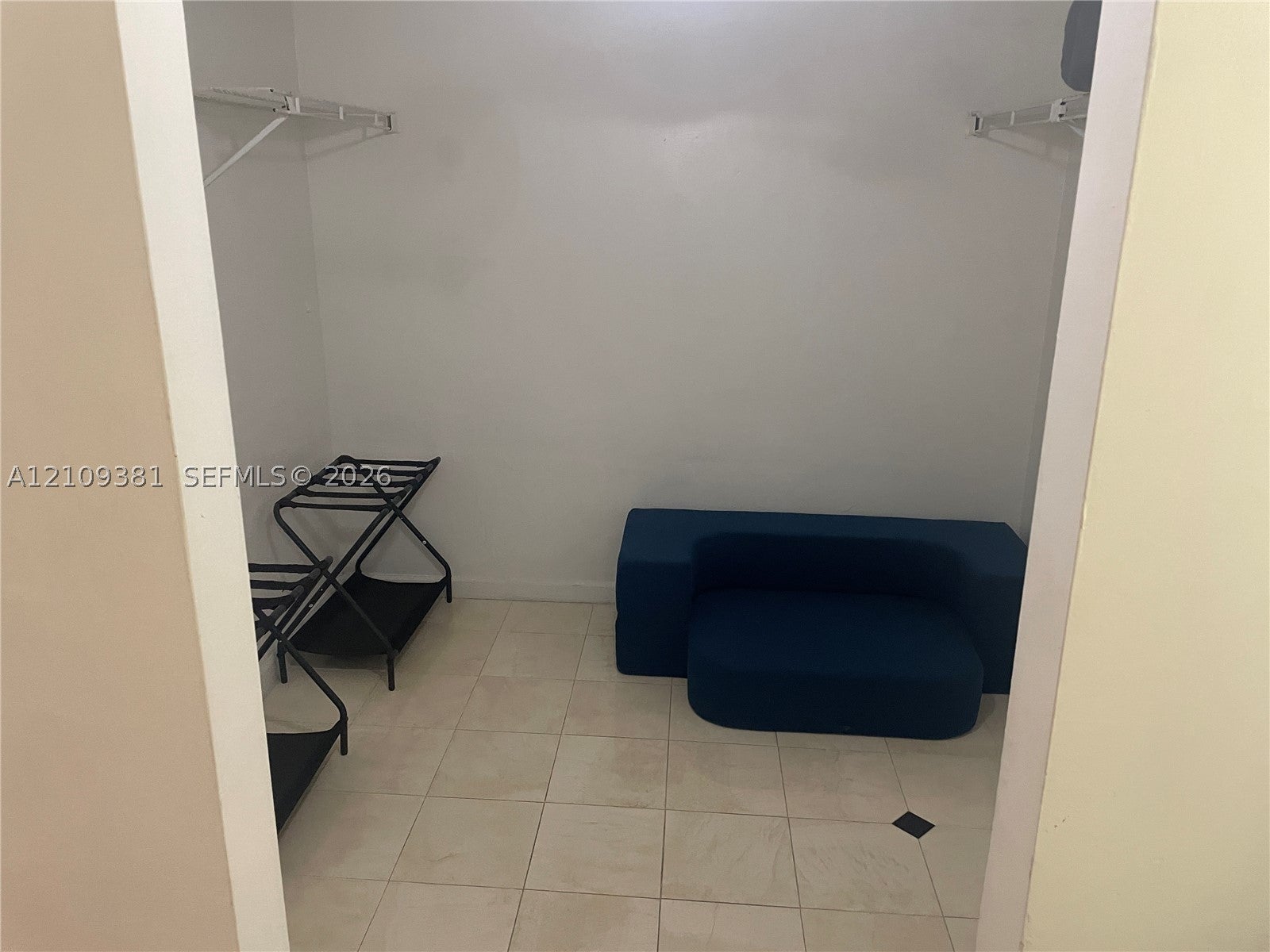 26 Diplomat Pkwy 2351