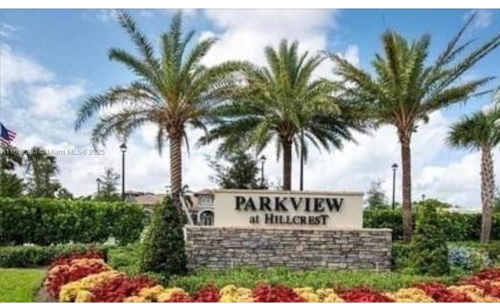 1280 Eucalyptus Dr 4