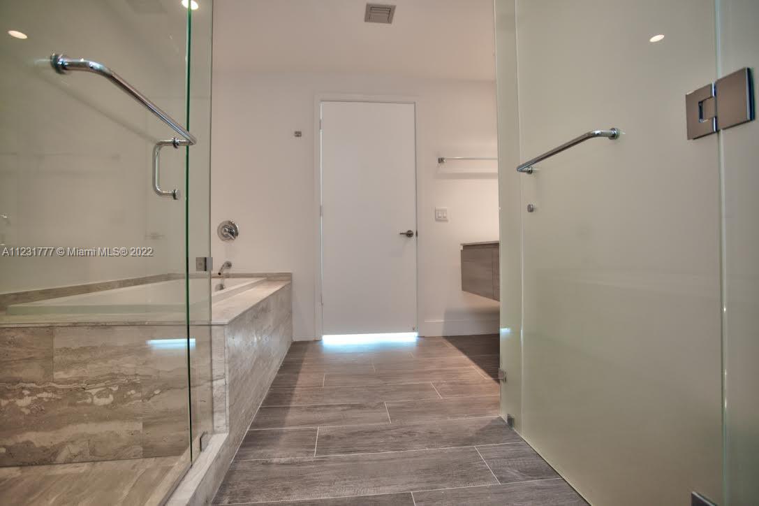 Biscayne Beach Condo - Residential Lease