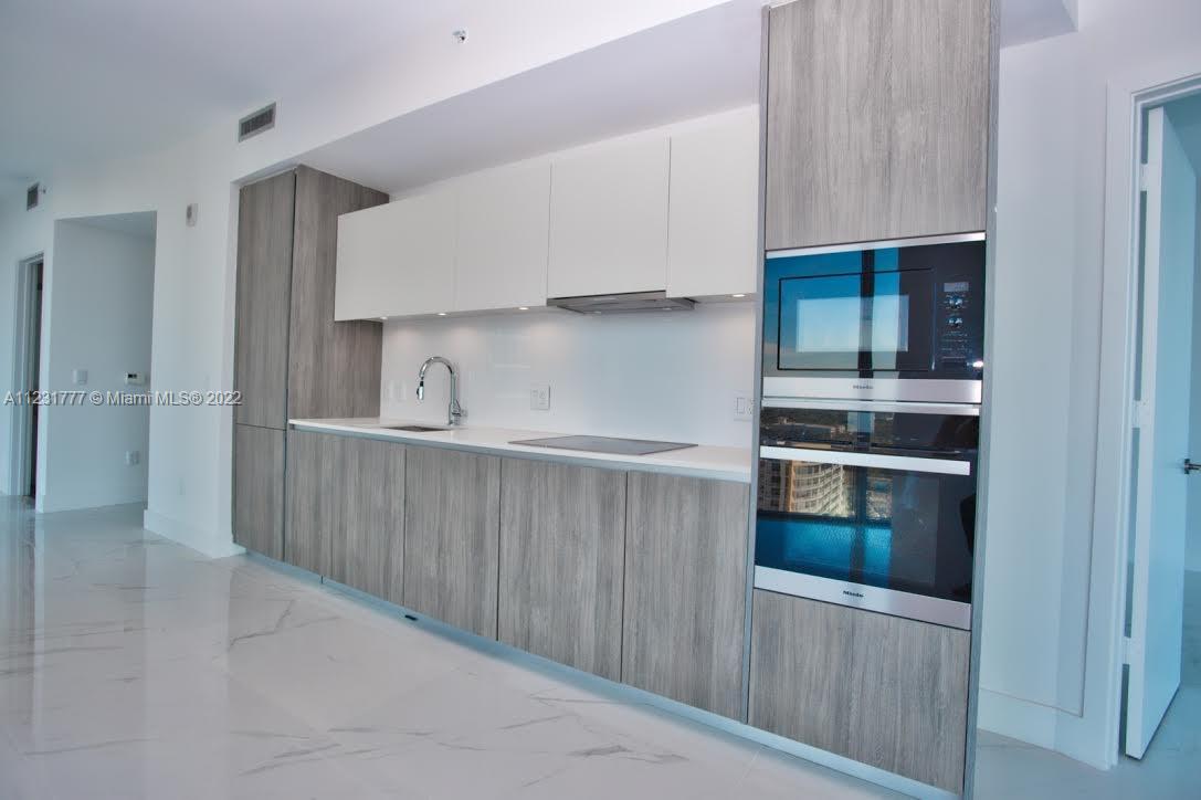 Biscayne Beach Condo - Residential Lease