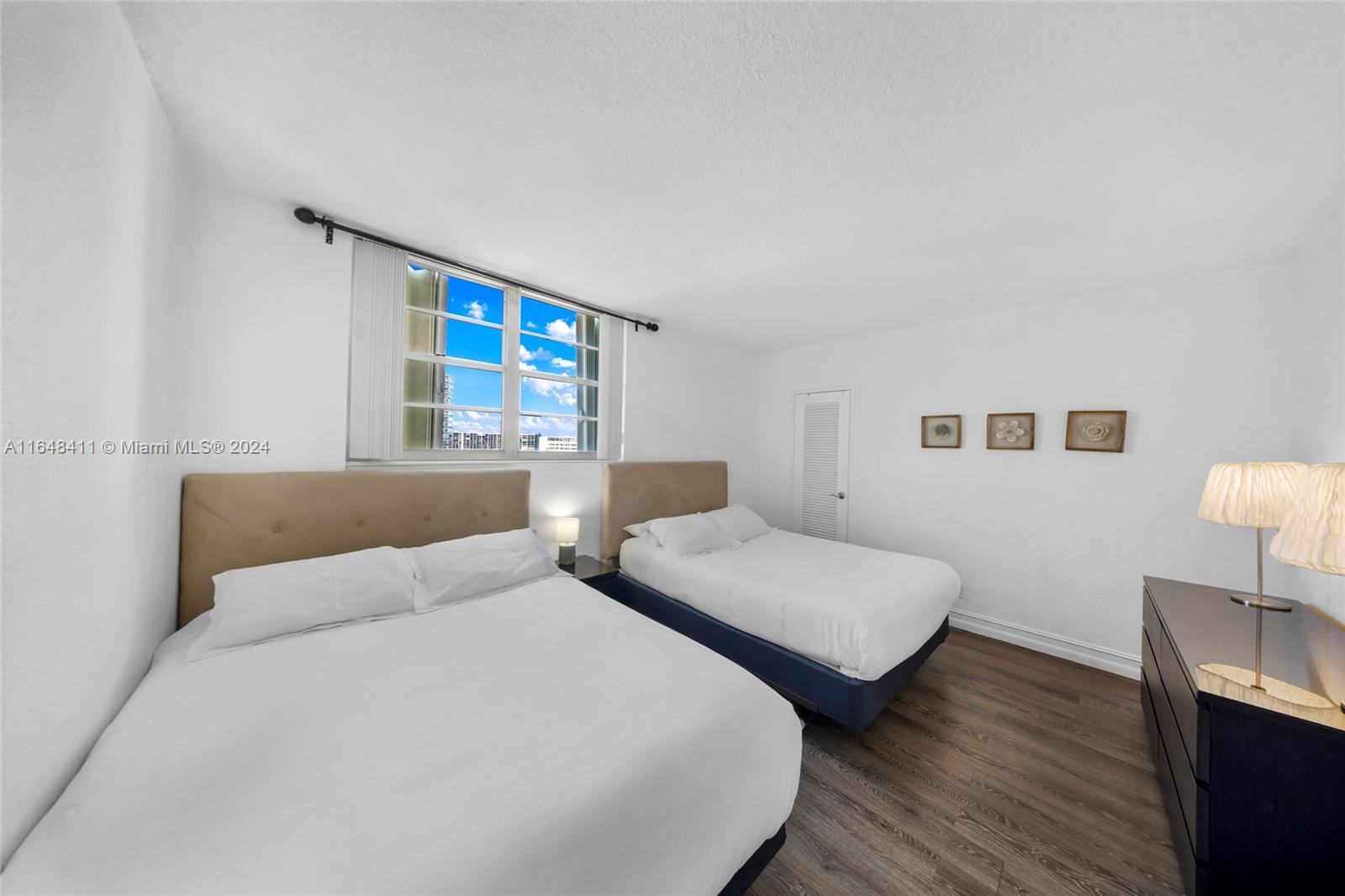 TIDES ON HOLLYWOOD BEACH - Residential