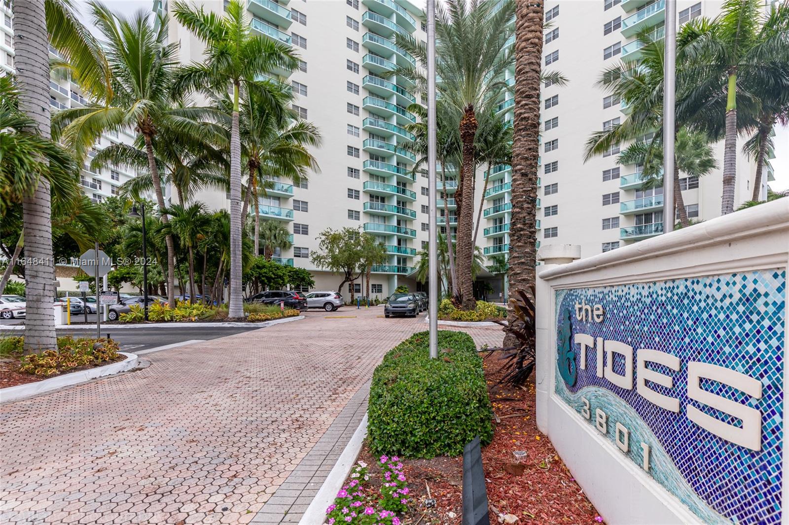 TIDES ON HOLLYWOOD BEACH - Residential