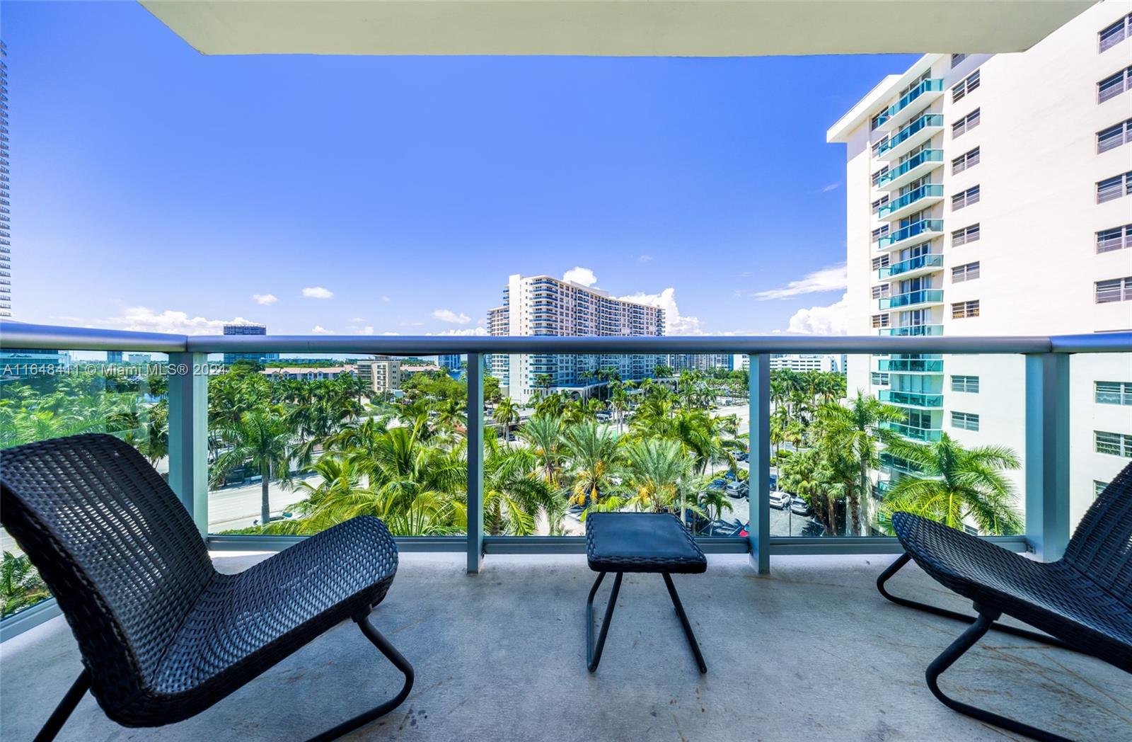 TIDES ON HOLLYWOOD BEACH - Residential